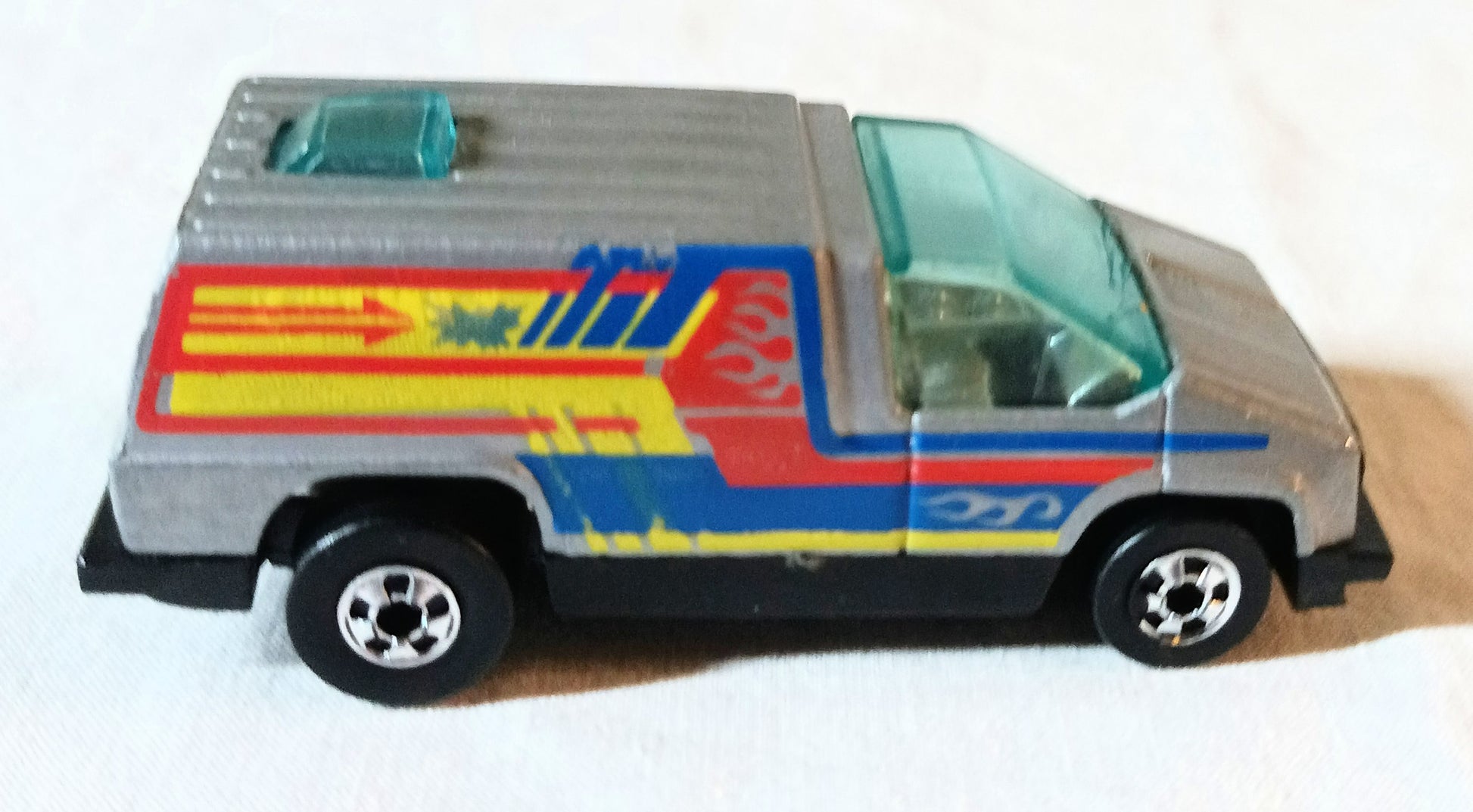 Hot Wheels 2510 Inside Story Van Classy Customs Hong Kong 1979 - TulipStuff