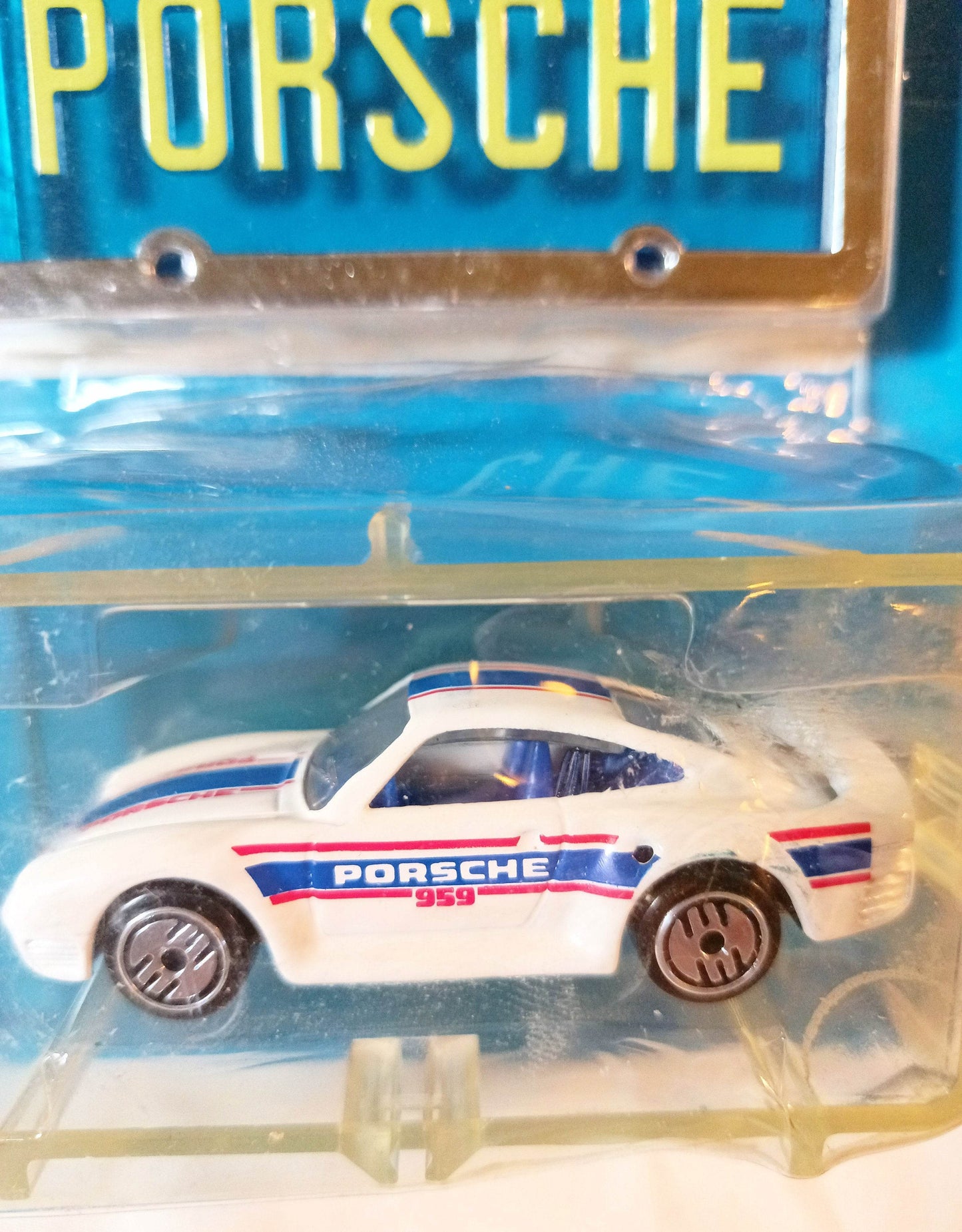 Hot Wheels Park ’n Plates Porsche 959 Blue Interior Clear Windows UH 1989 - TulipStuff