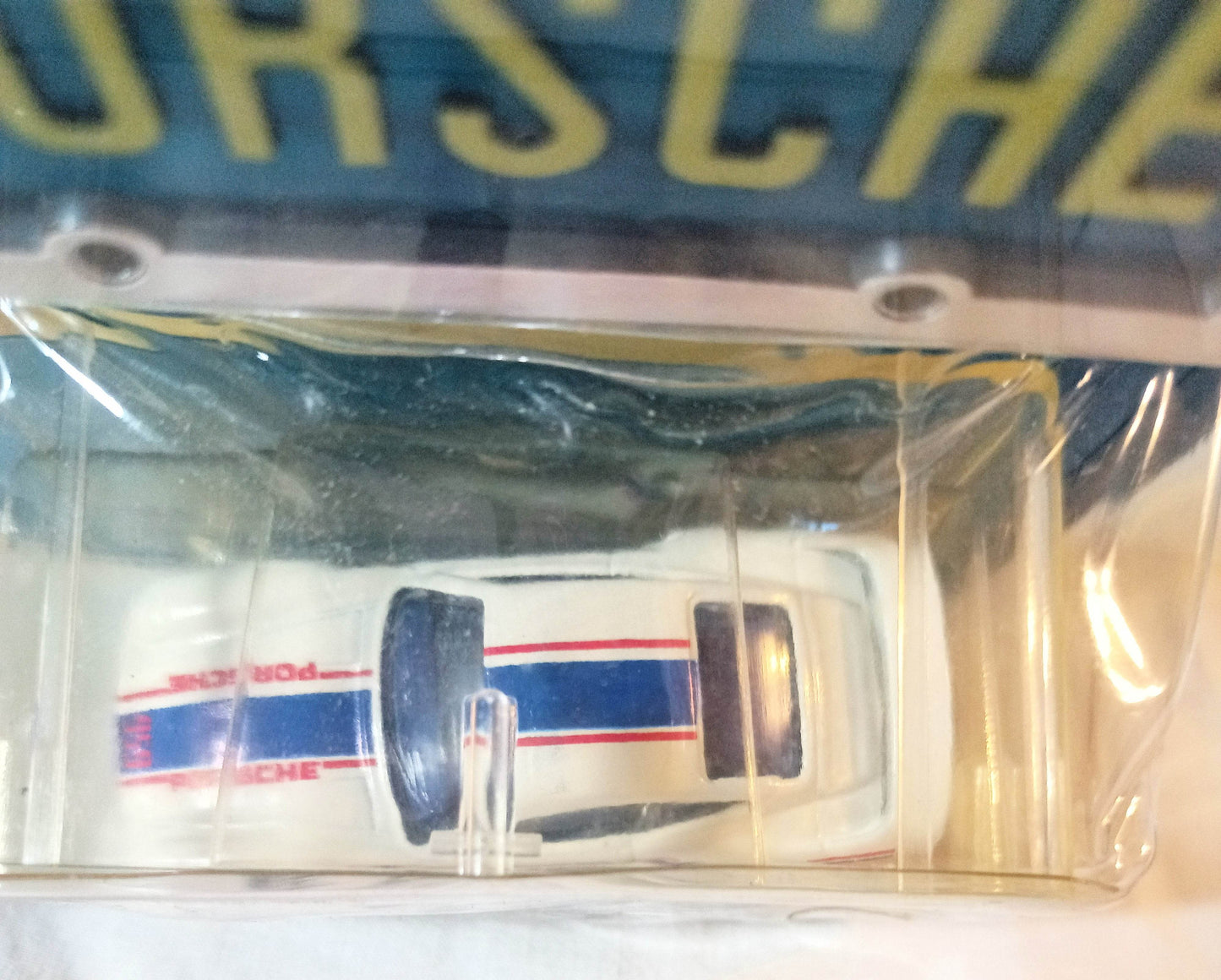 Hot Wheels Park ’n Plates Porsche 959 Blue Interior Clear Windows UH 1989 - TulipStuff