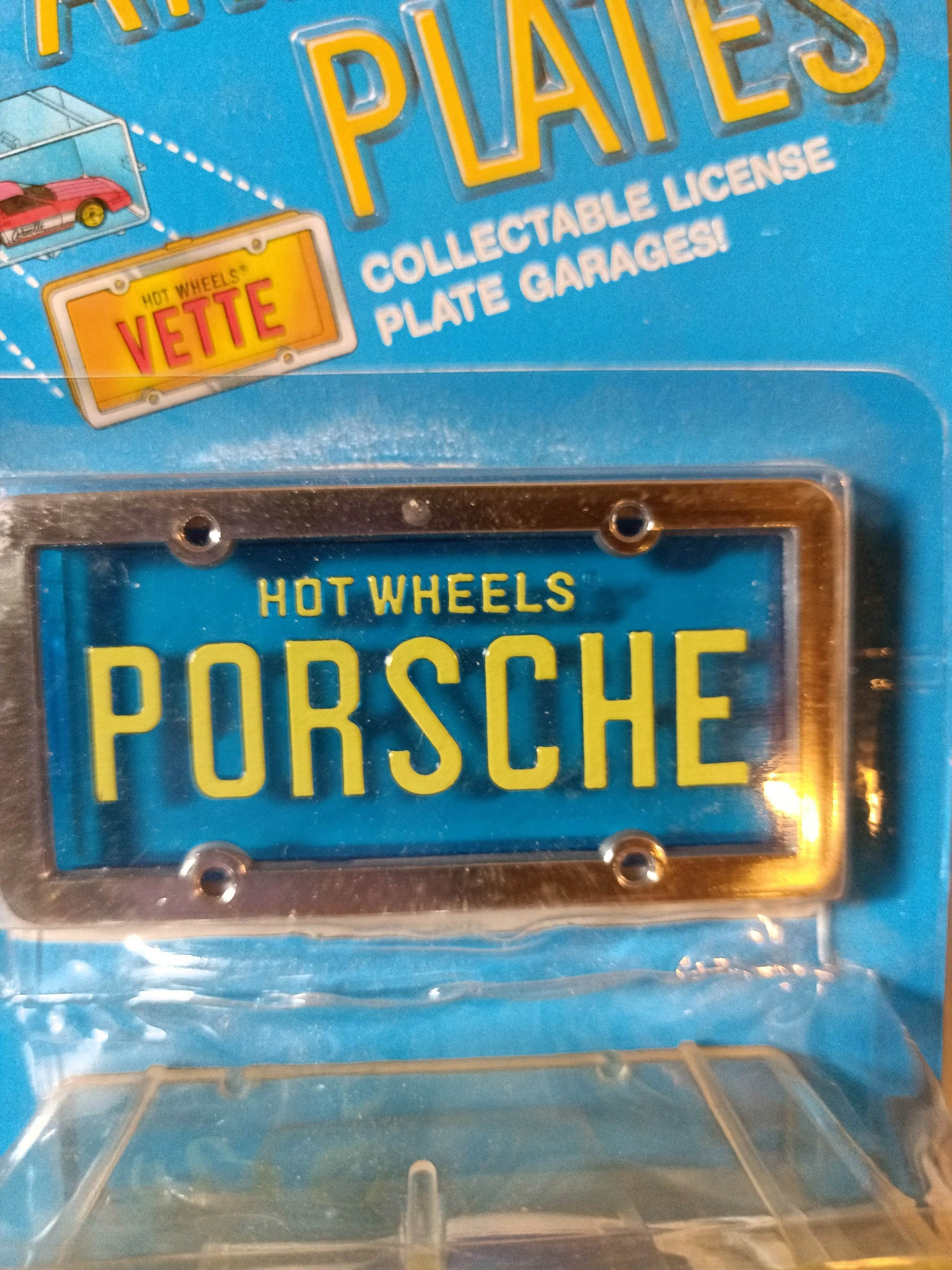 Hot Wheels Park ’n Plates Porsche 959 Blue Interior Clear Windows UH 1989 - TulipStuff