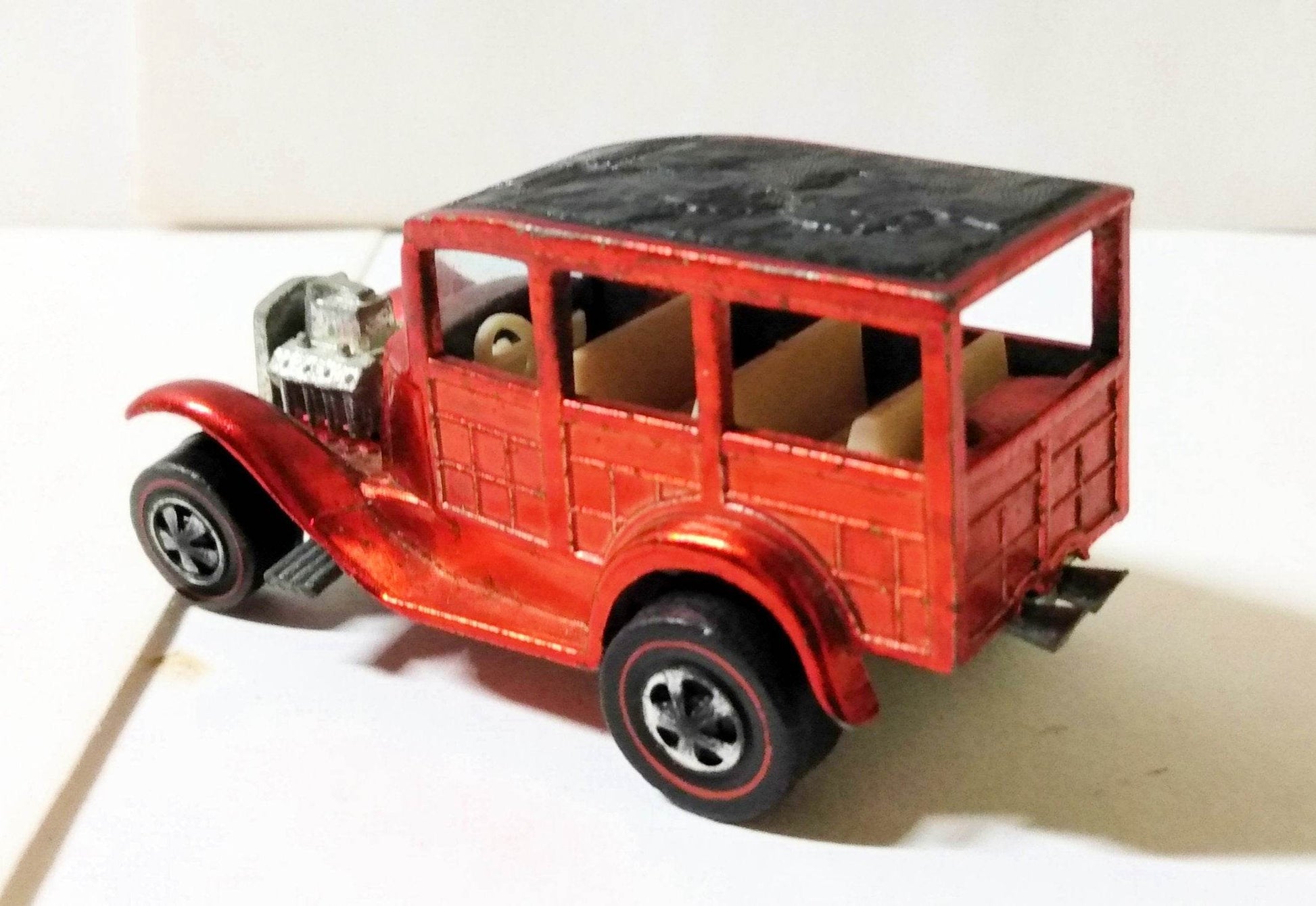 Hot Wheels Redline 6251 Classic '31 Ford Woody USA Red 1969 - TulipStuff