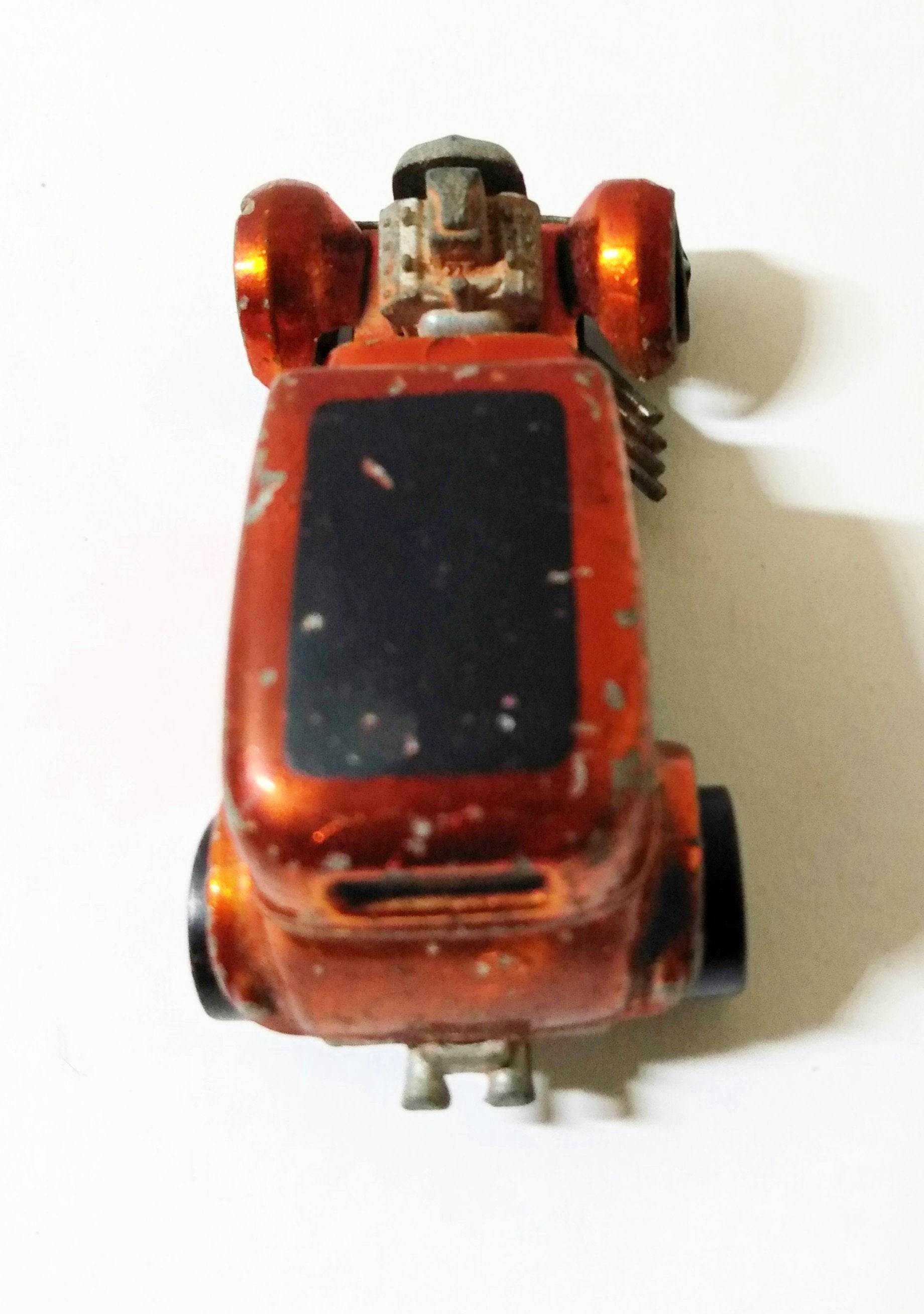 Hot Wheels Redline 6250 Classic '32 Ford Vicky Orange USA 1969 - TulipStuff