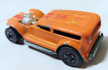 Load image into Gallery viewer, Hot Wheels Redline Flying Colors Prowler Hong Kong 1974 Orange - TulipStuff
