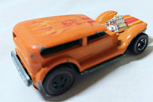 Load image into Gallery viewer, Hot Wheels Redline Flying Colors Prowler Hong Kong 1974 Orange - TulipStuff
