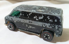 Load image into Gallery viewer, Hot Wheels Redline Flying Colors Super Van Hong Kong 1975 - Tuliptuff
