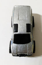 Load image into Gallery viewer, Hot Wheels #7530 Trailbusters Tall Ryder 4WD Minivan CT 1987 - TulipStuff
