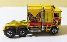 Load image into Gallery viewer, Hot Wheels 3924 Thunder Roller Semi tractor Truck Hong Kong 1983 - TulipStuff
