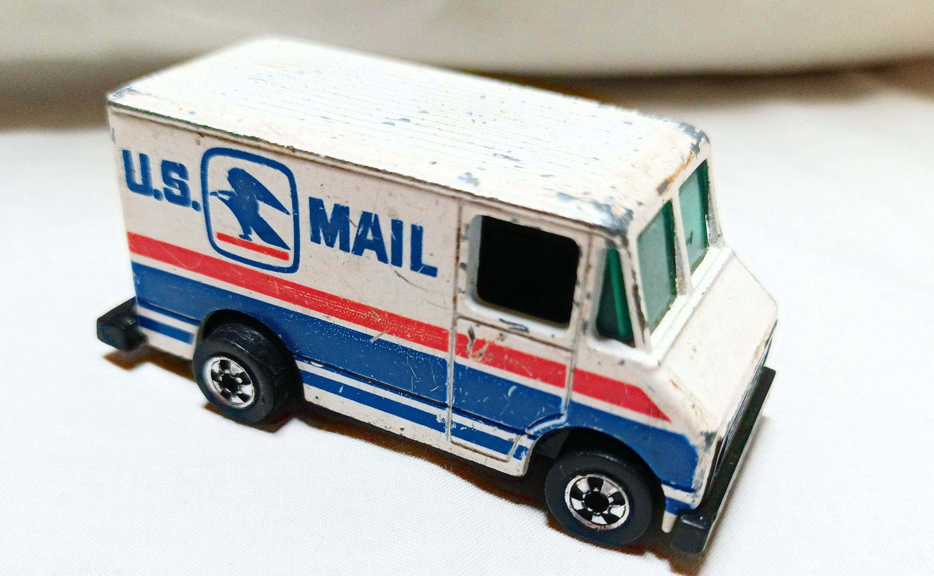 Hot Wheels 9643 US Mail Letter Getter Delivery Truck Hong Kong
