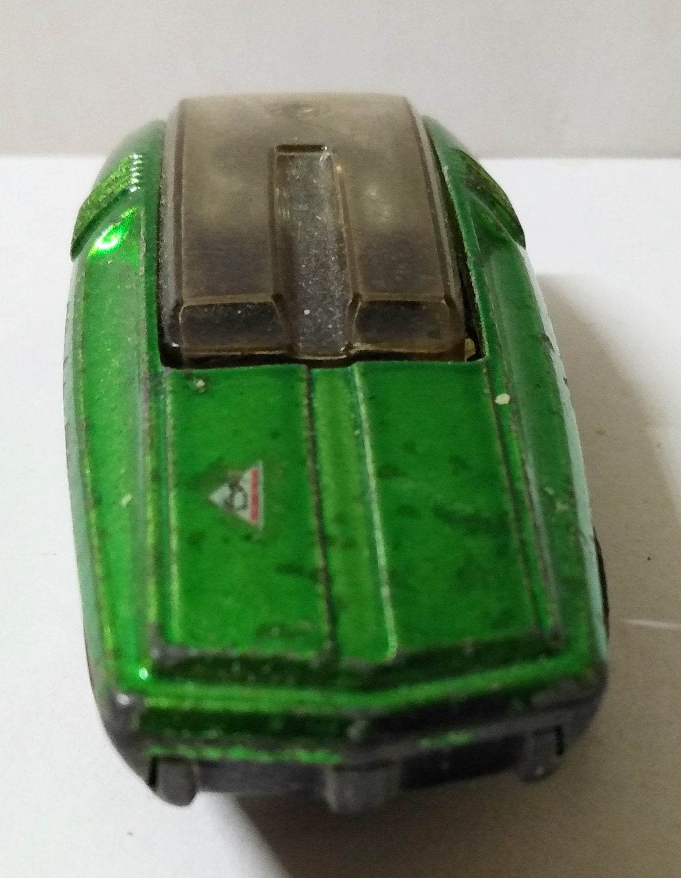 Hot Wheels Redline 6457 Whip Creamer USA 1970 Green - TulipStuff