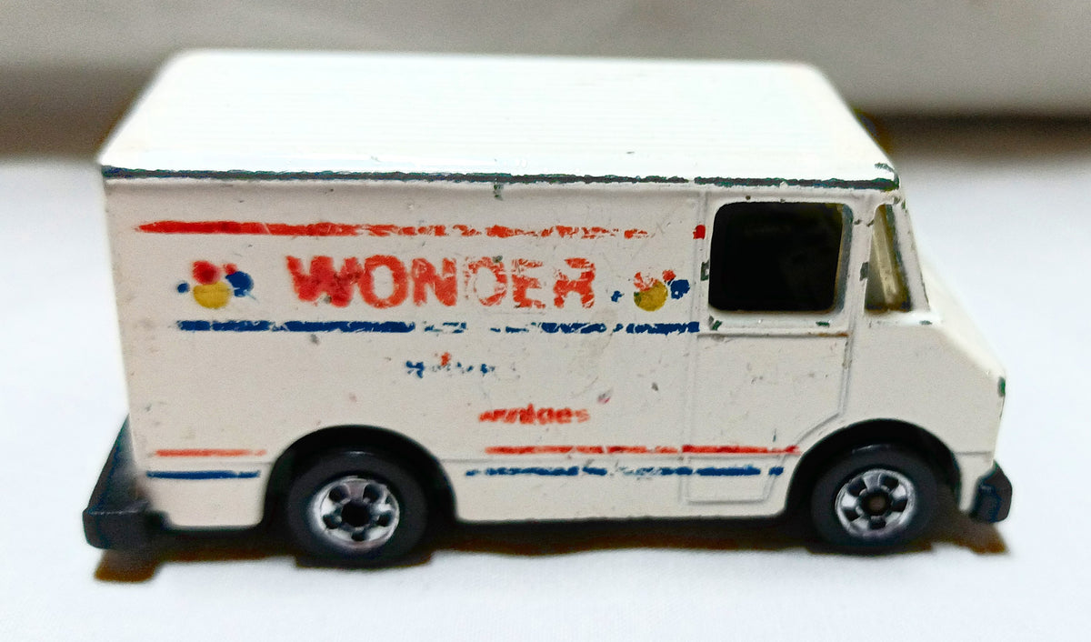 Hot Wheels 2808 Workhorses Wonder Bread Delivery Truck 1989 - TulipStuff