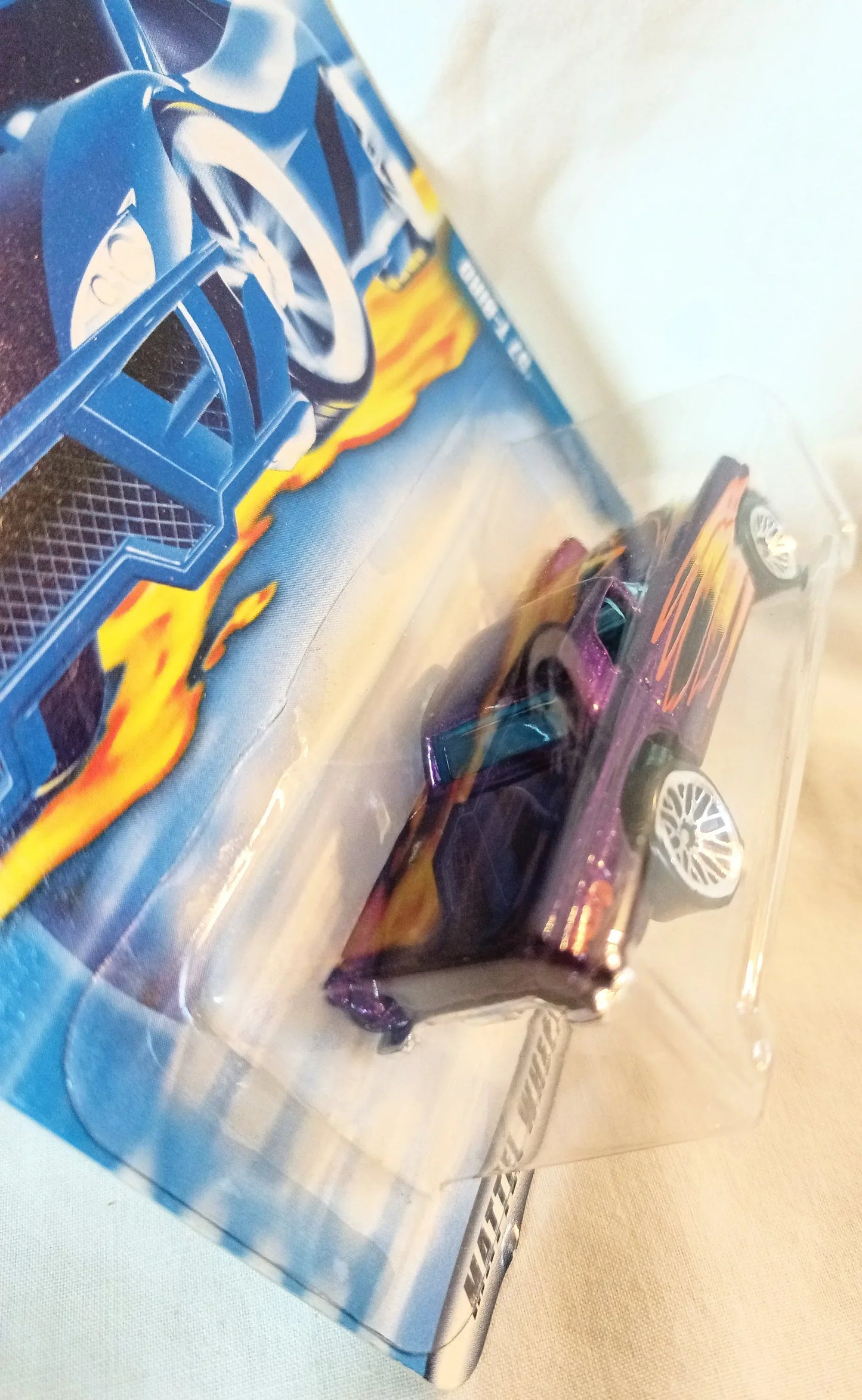 Hot Wheels 2000 Collector #217 '57 T-Bird Ford Thunderbird - TulipStuff