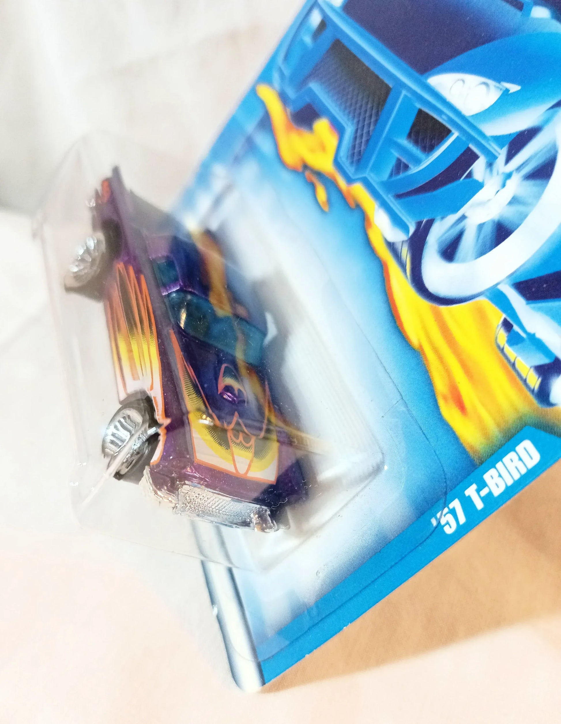 Hot Wheels 2000 Collector #217 '57 T-Bird Ford Thunderbird - TulipStuff