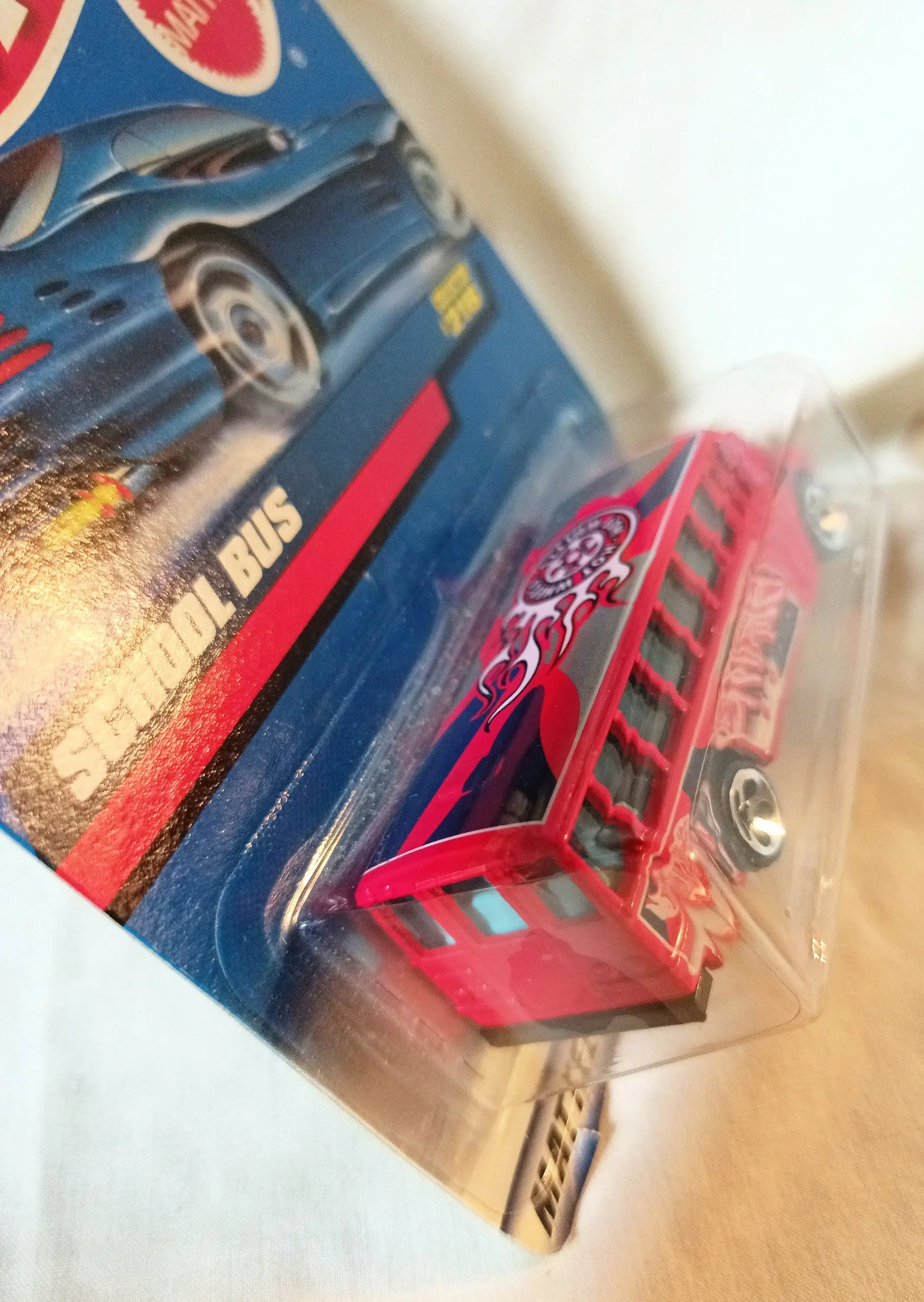 Hot Wheels 2000 Collector #216 Red School Bus - TulipStuff