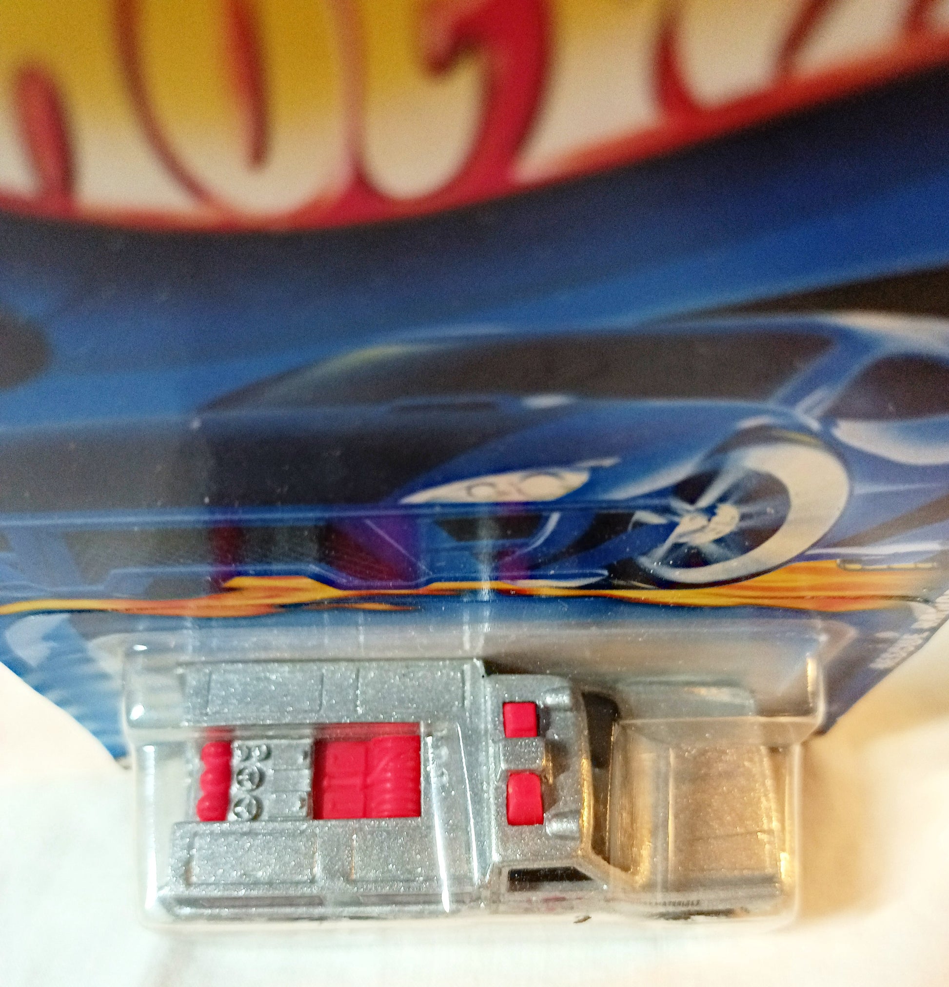 Hot Wheels 2000 Collector #218 Rescue Ranger Bomb Squad Truck - TulipStuff