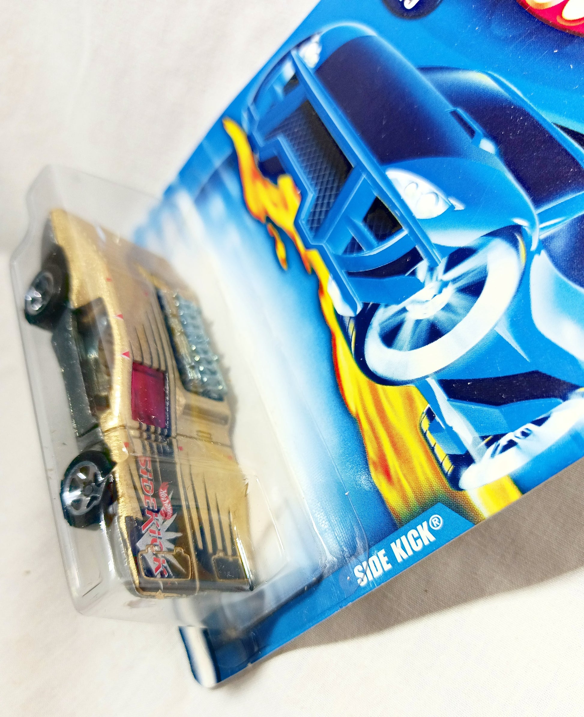 Hot Wheels 2000 Collector #219 Side Kick Diecast Car Gold 5SP - TulipStuff