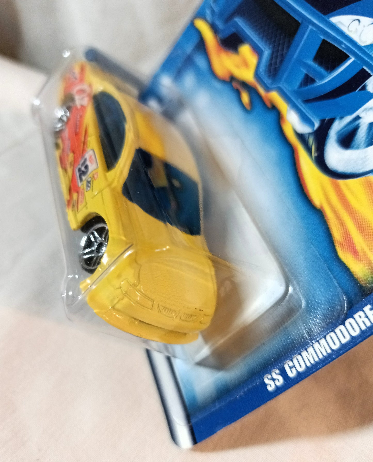 Hot Wheels Holden SS Commodore VT 2001 Collector #143 - TulipStuff