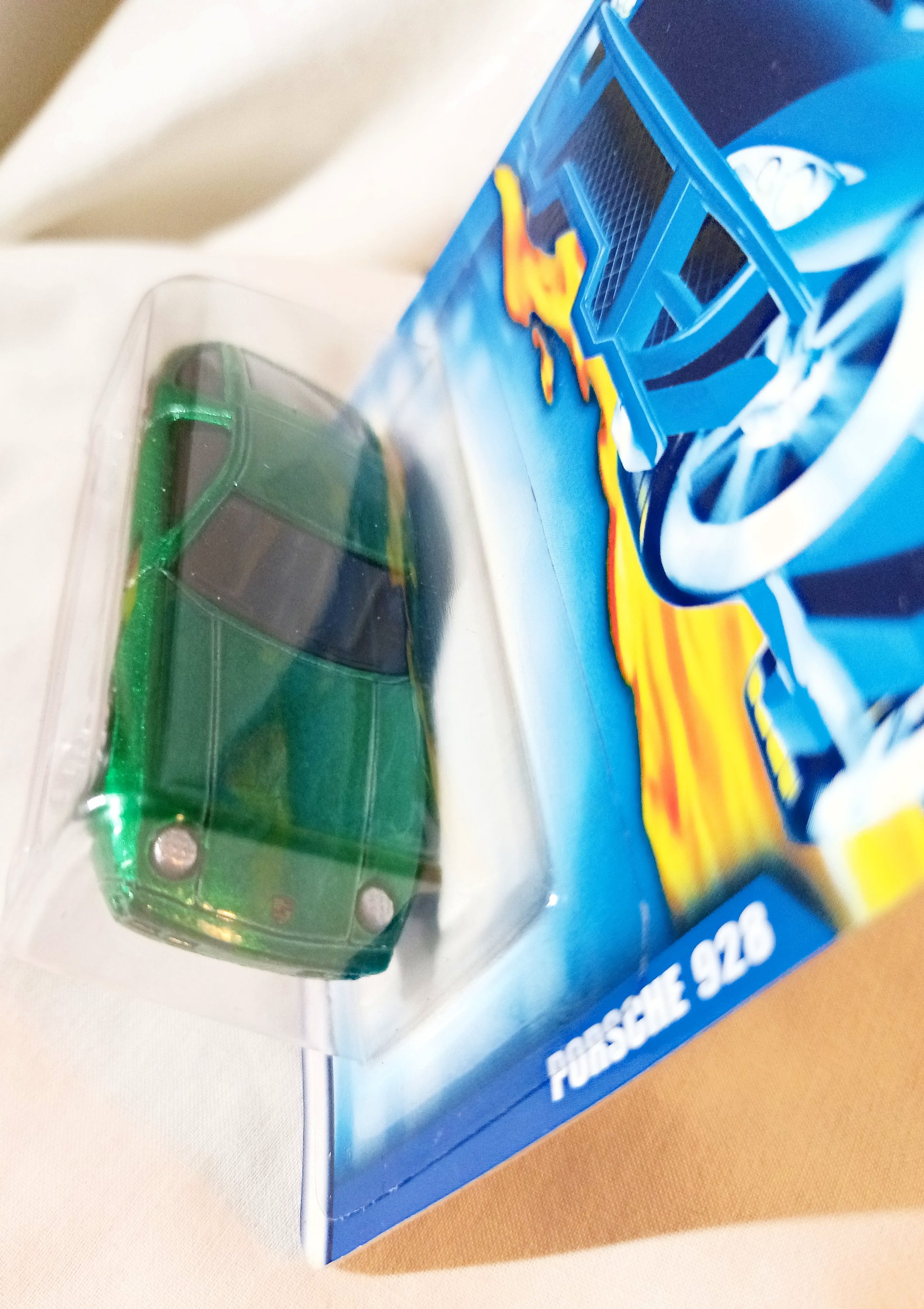 Hot Wheels 2001 Collector #103 Porsche 928 P-928 - TulipStuff