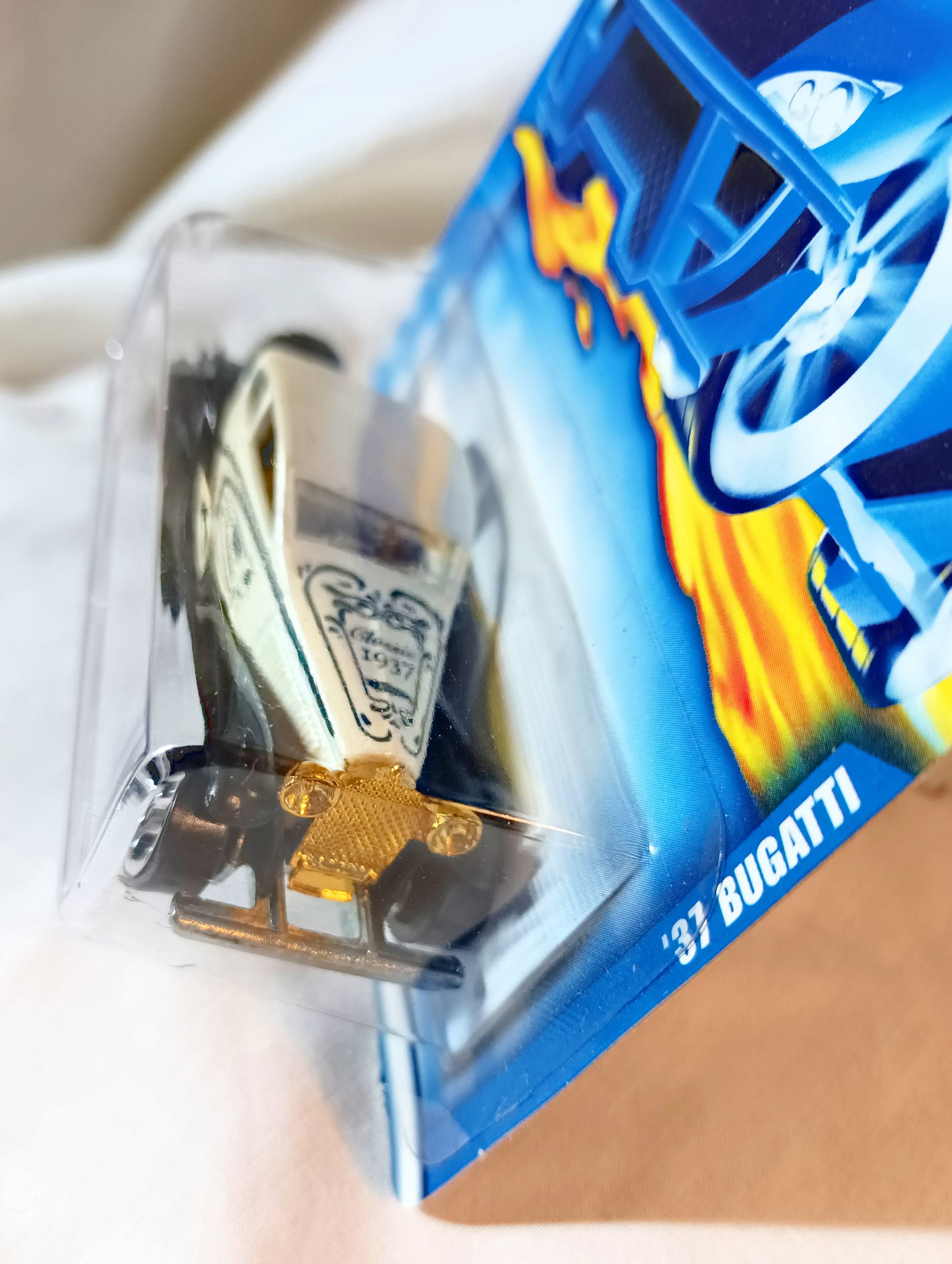 Hot Wheels 2001 #163 '37 Bugatti Type 50 Luxury Sports Car - TulipStuff