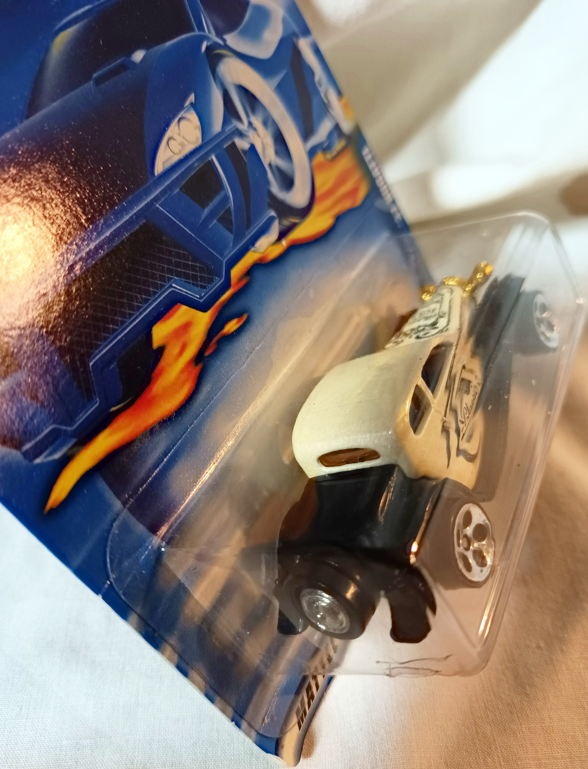 Hot Wheels 2001 #163 '37 Bugatti Type 50 Luxury Sports Car - TulipStuff