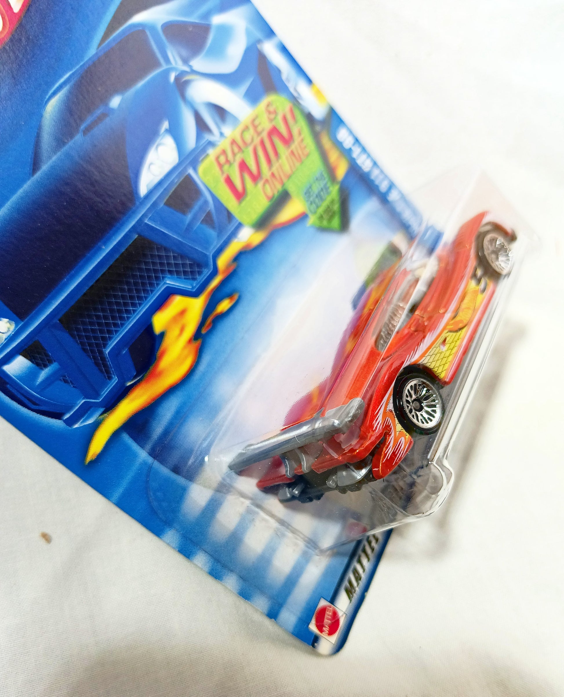 Hot Wheels 2002 Collector #135 Porsche 911 GT1-98 Race Car - TulipStuff