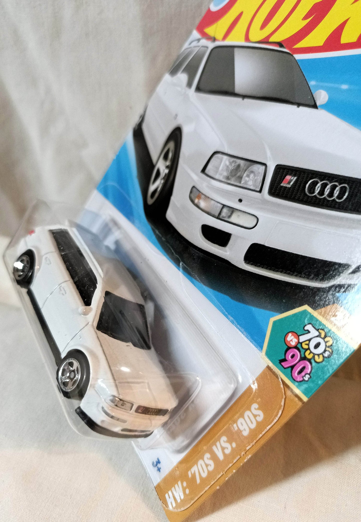 Hot Wheels 2025 '94 Audi Avant RS2 Station Wagon HW 70s vs 90s - TulipStuff