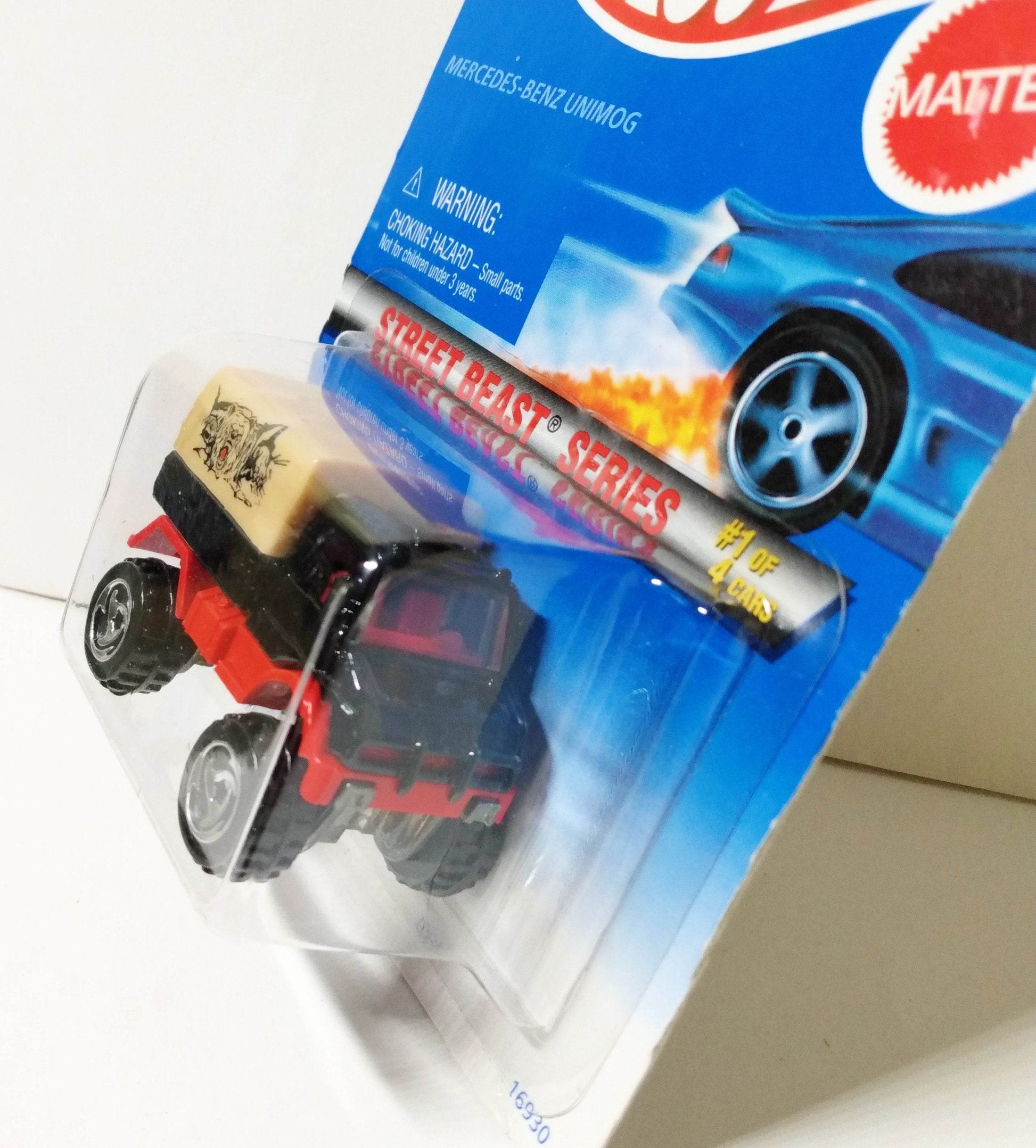 Hot Wheels Street Beast Series Mercedes-Benz Unimog Collector 557 1997 - TulipStuff