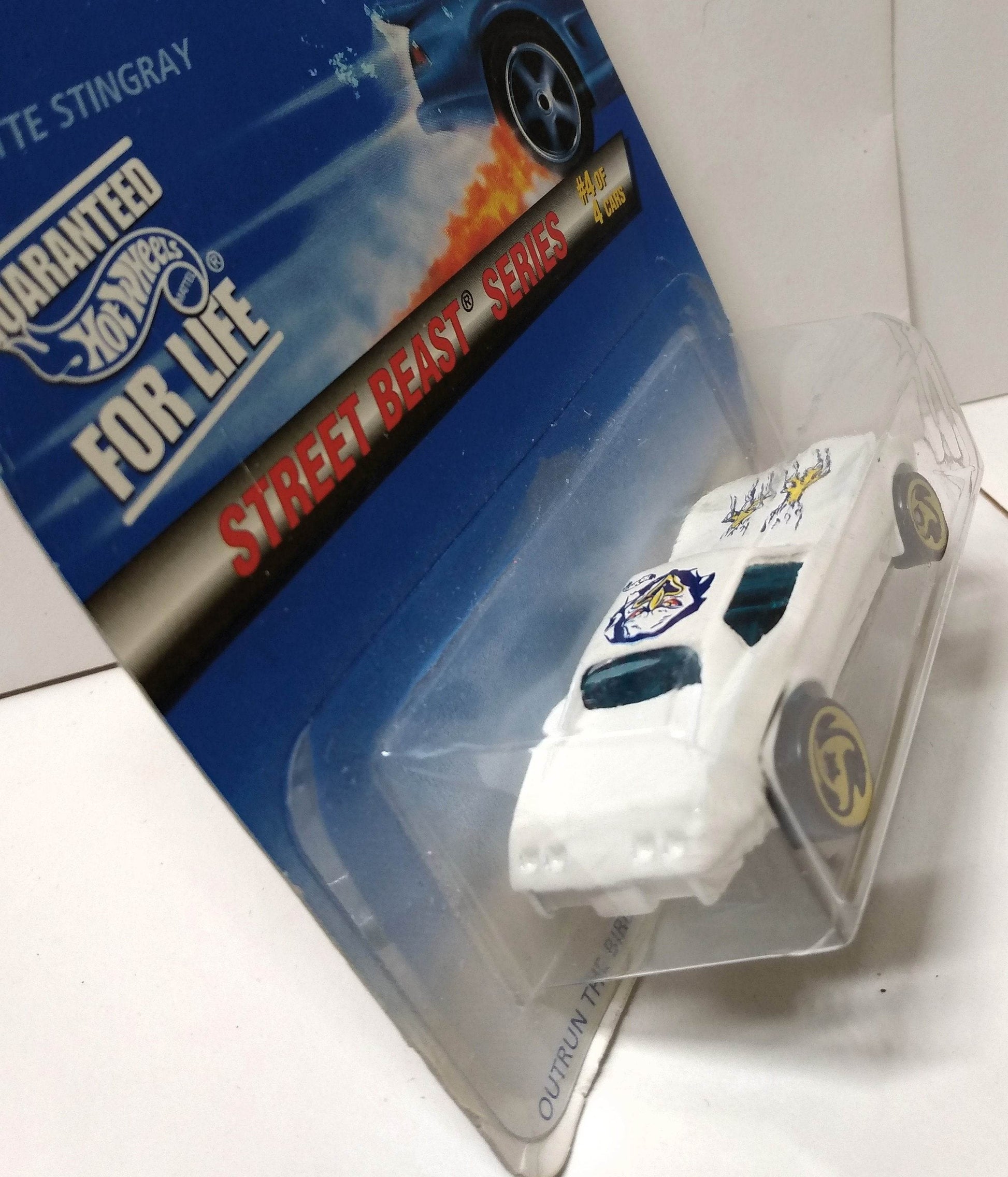 Hot Wheels Street Beast Chevrolet Corvette Stingray Collector #560 - TulipStuff