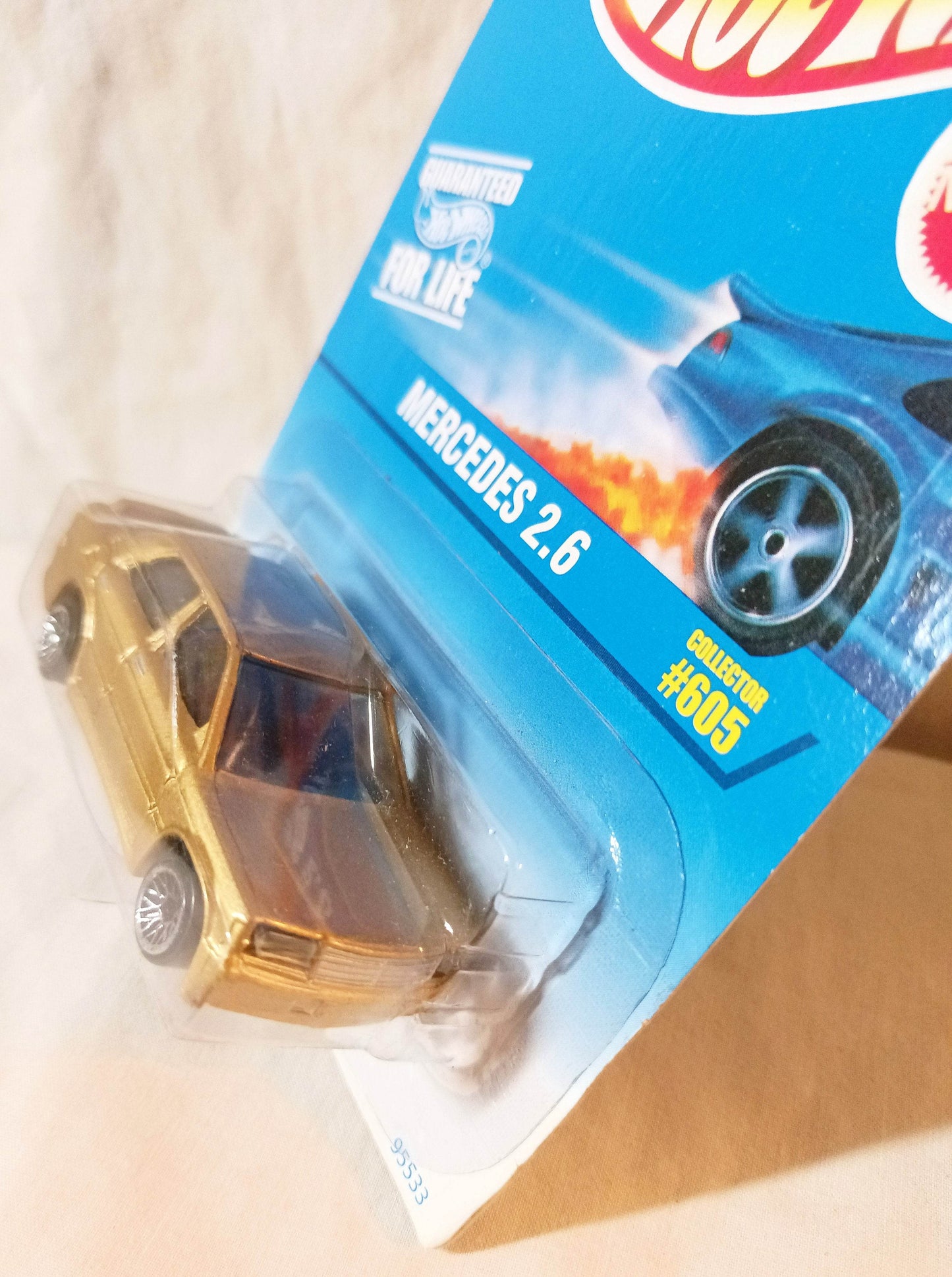 Hot Wheels Collector #605 Mercedes 2.6 190E Sedan 1997 - TulipStuff
