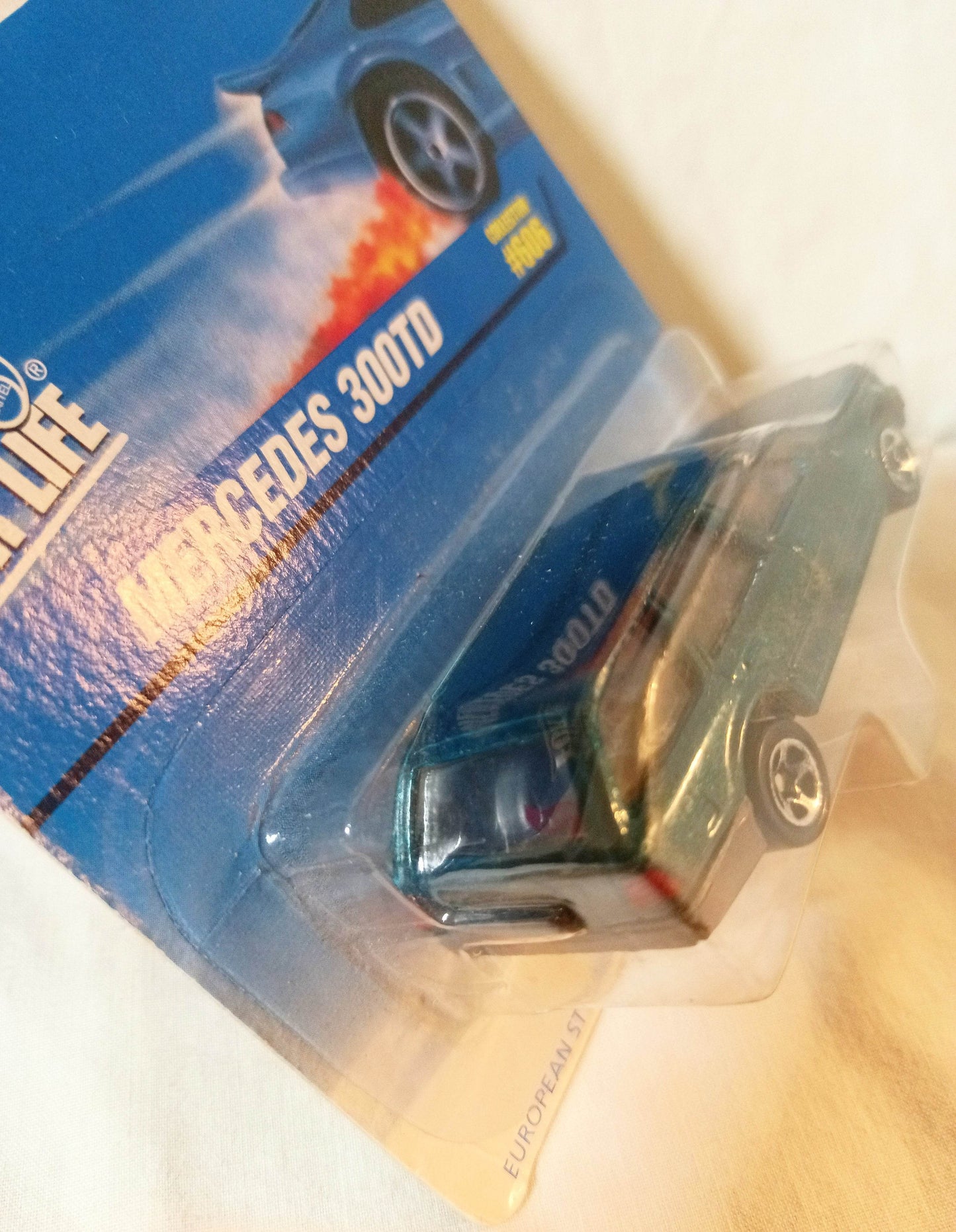Hot Wheels Collector #606 Mercedes 300TD Station Wagon 1997 - TulipStuff