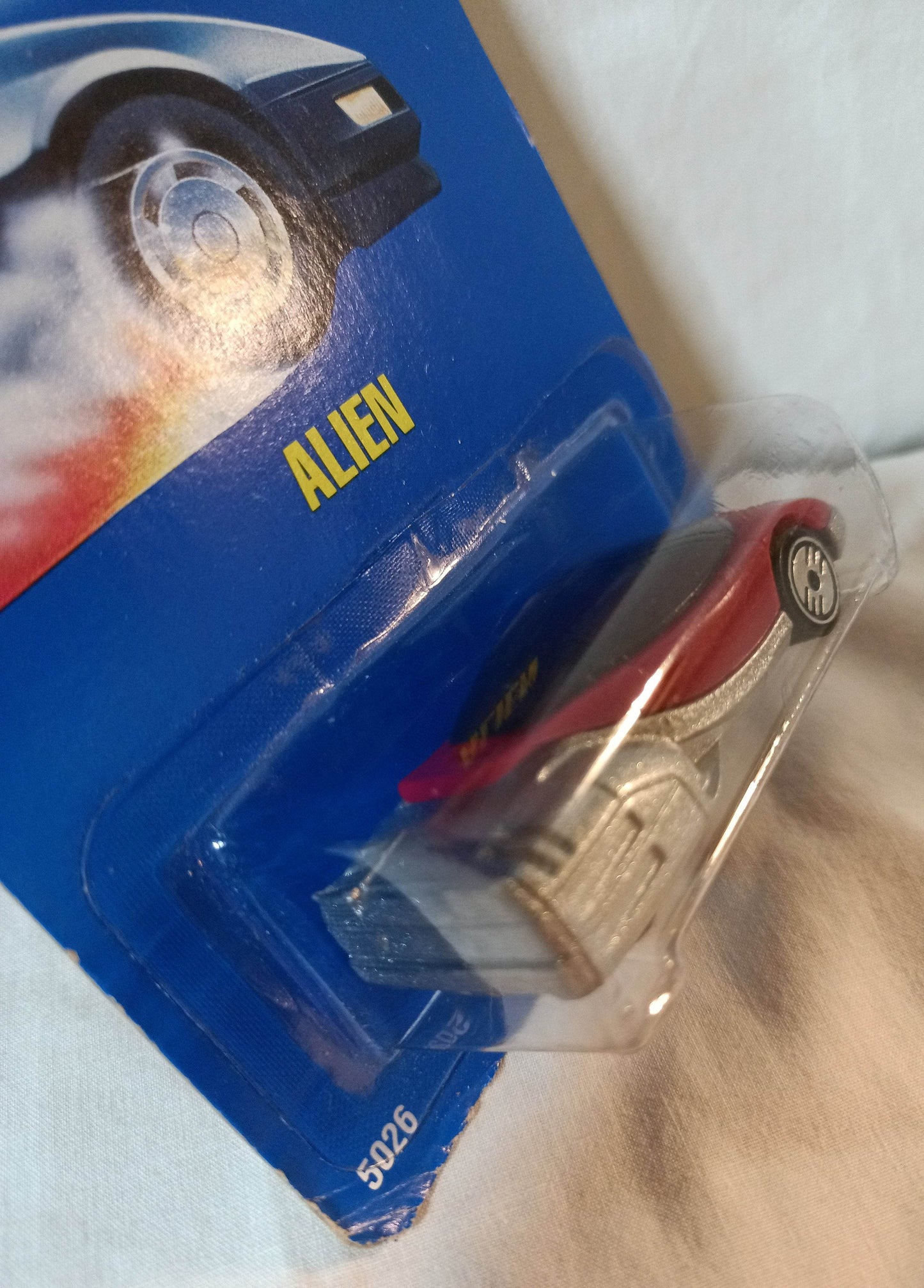 Hot Wheels Collector #62 Alien Diecast Concept Car Ultrahots 1991 - TulipStuff