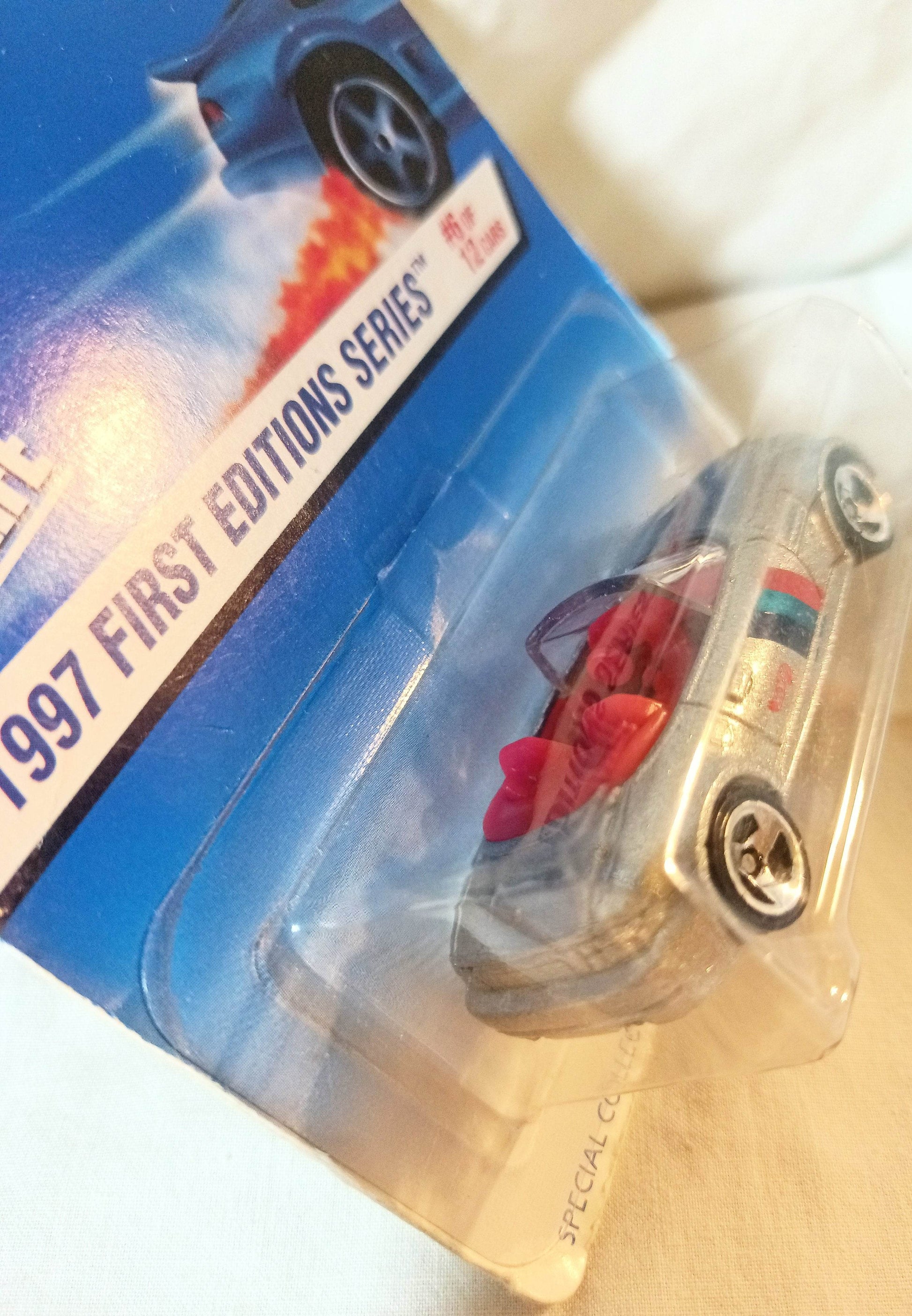 Hot Wheels 1997 First Editions BMW M Roadster Collector #518 - TulipStuff