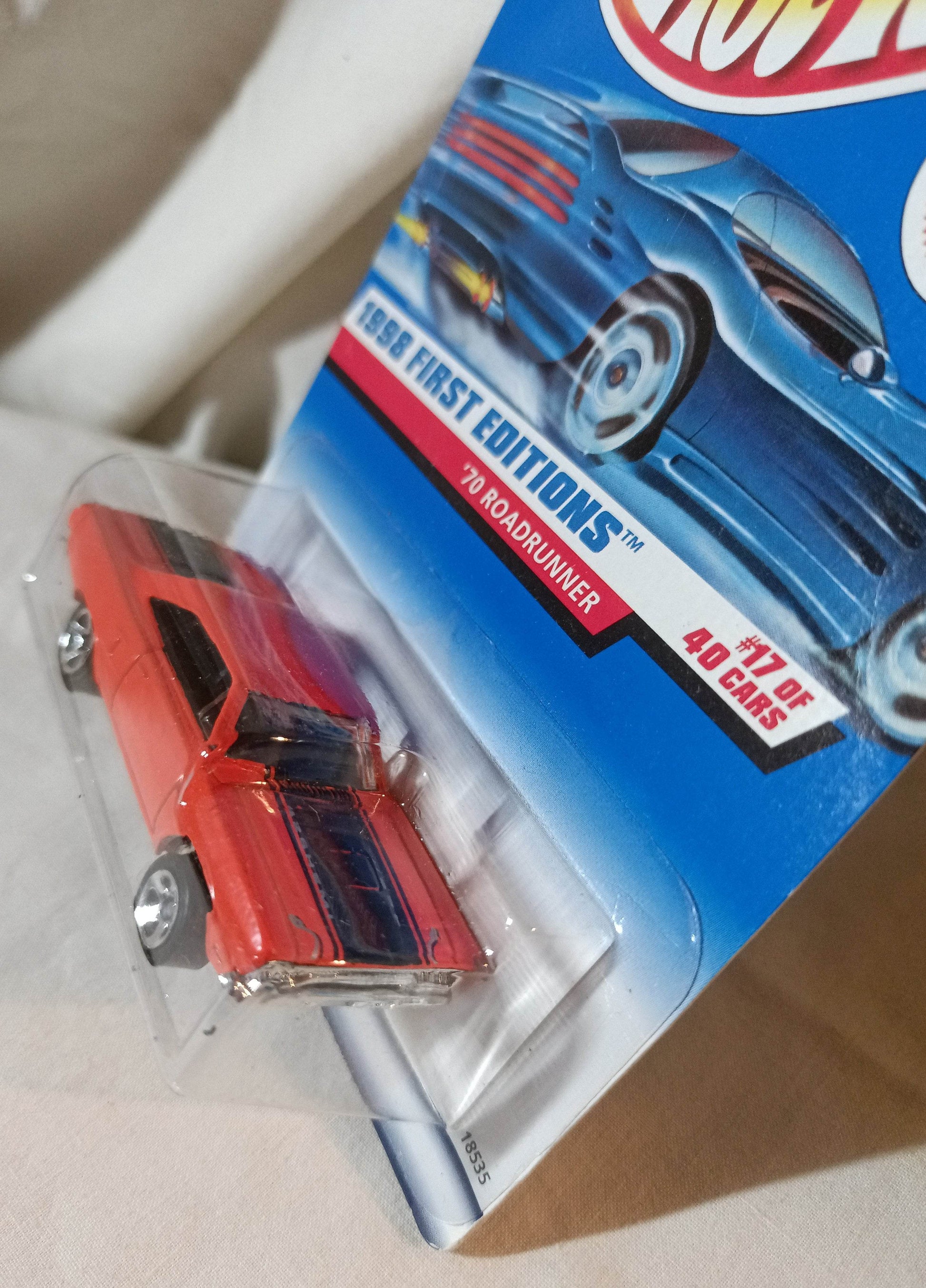 Hot Wheels 1998 First Editions '70 Roadrunner Plymouth Collector #661 - TulipStuff