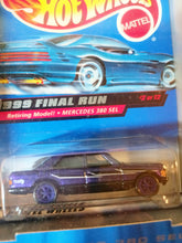 Load image into Gallery viewer, Hot Wheels 1999 Final Run Mercedes 380SEL Purple ltd ed - TulipStuff
