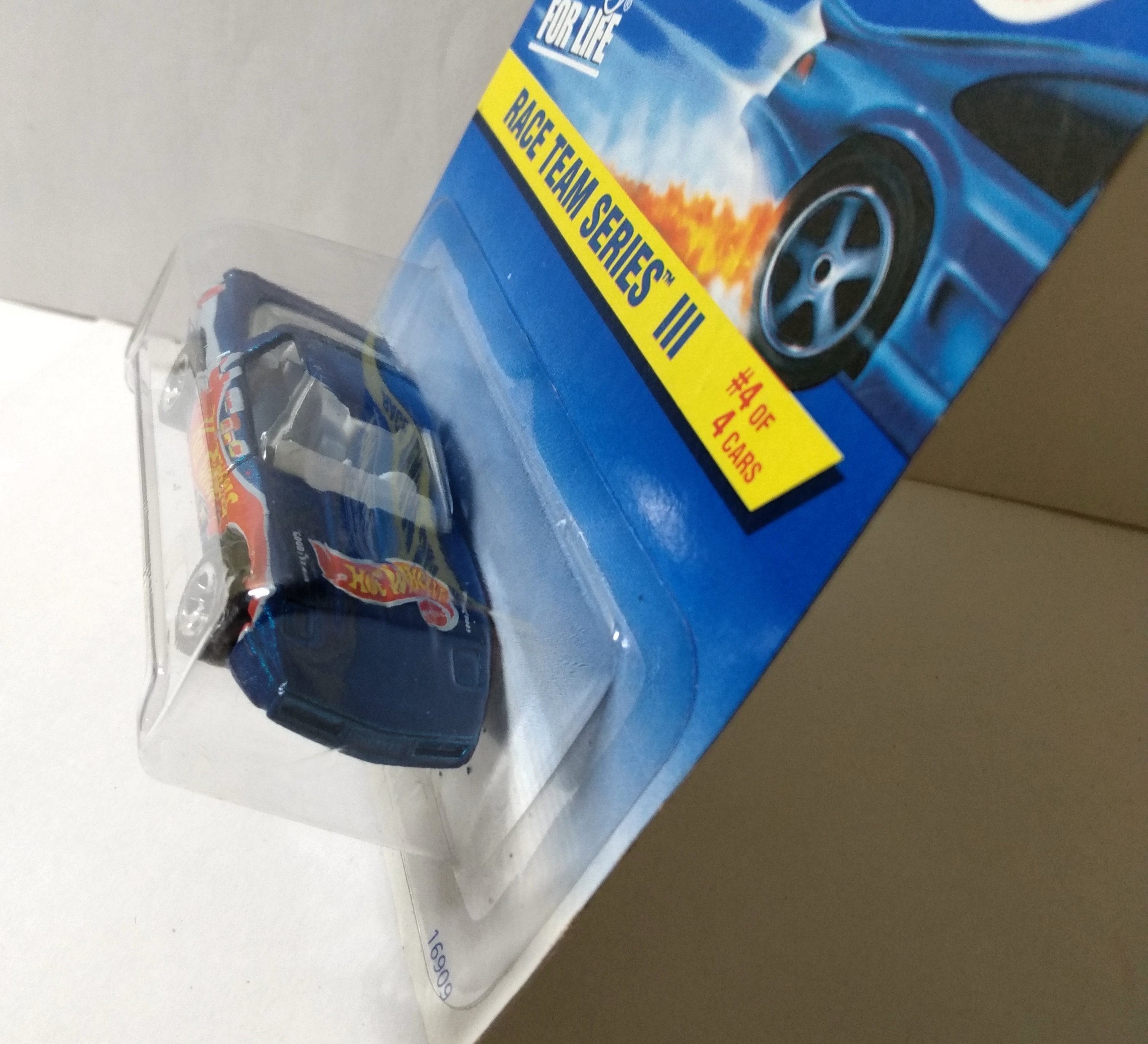 Hot Wheels Race Team Series III '80's Corvette Collector