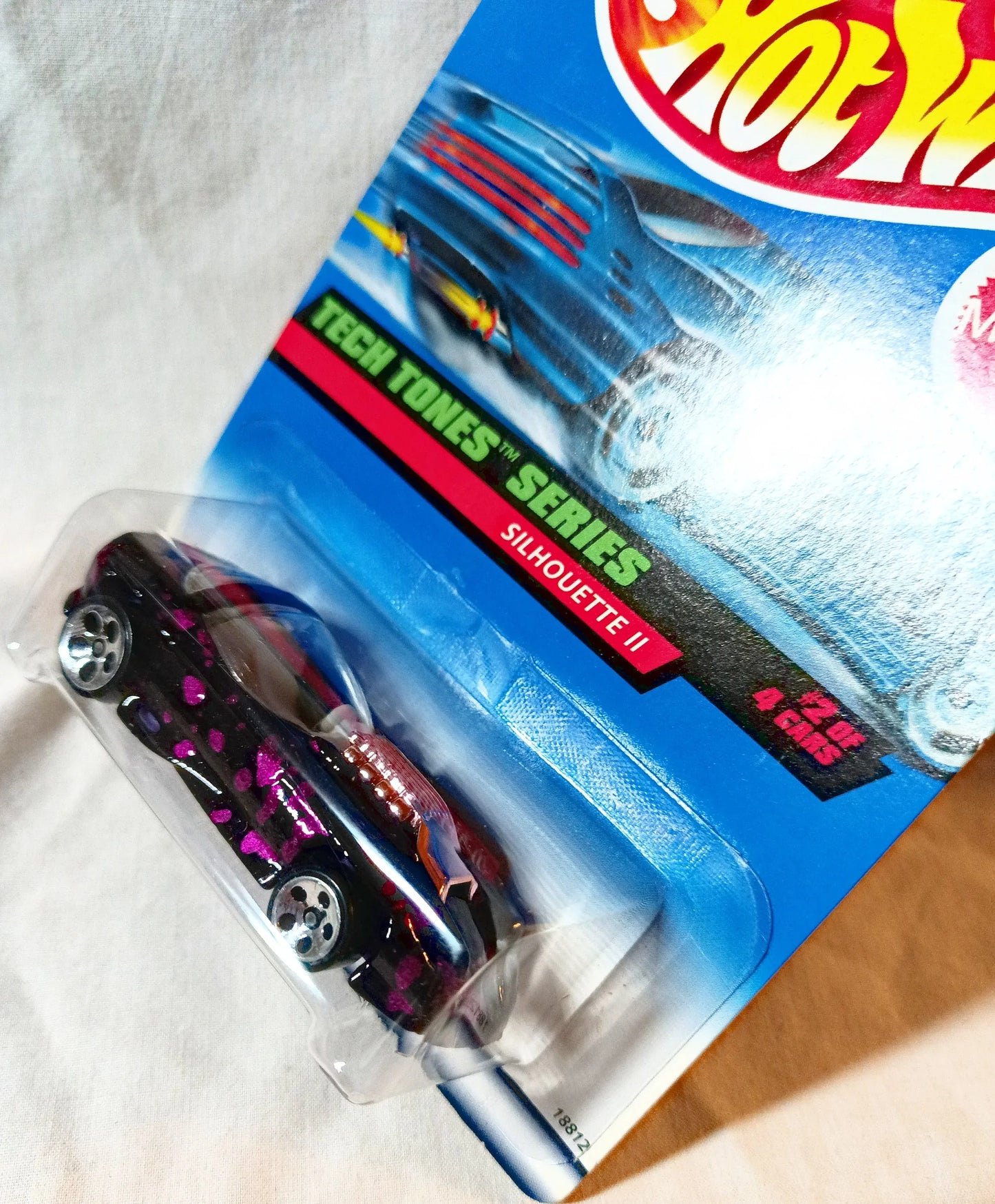 Hot Wheels Collector #746 Tech Tone Series Silhouette II 1998 - TulipStuff