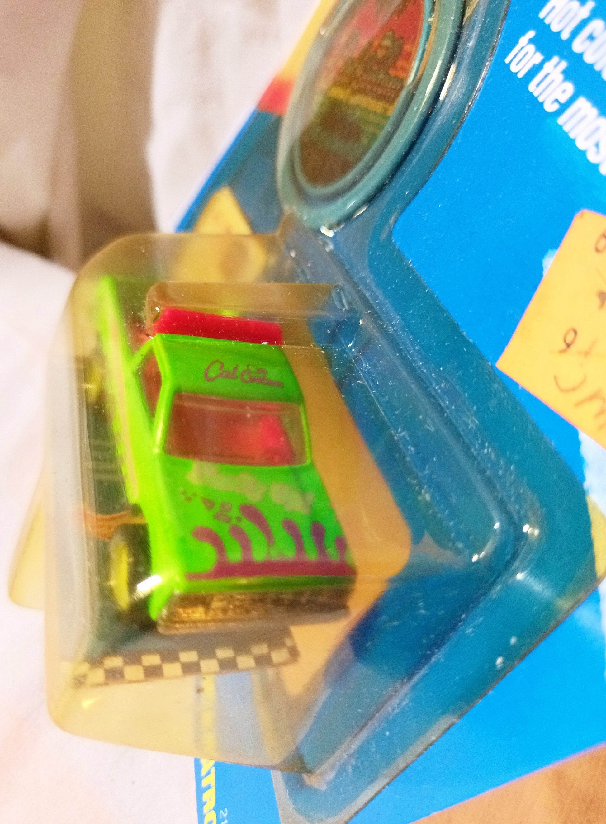 Hot Wheels California Custom Beach Patrol Pickup Truck 1990 - TulipStuff