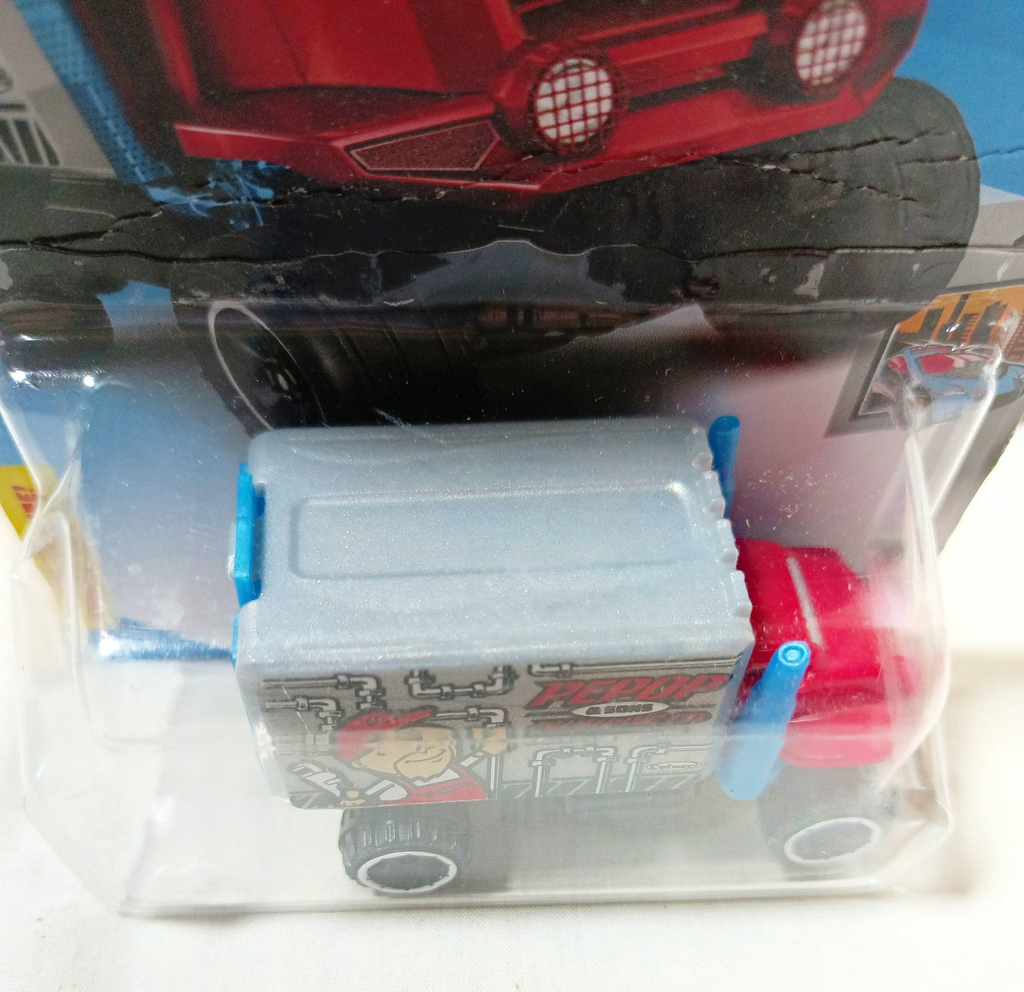 Hot Wheels 2018 HW Metro Series Baja Hauler Truck Pepup Plumbing - TulipStuff