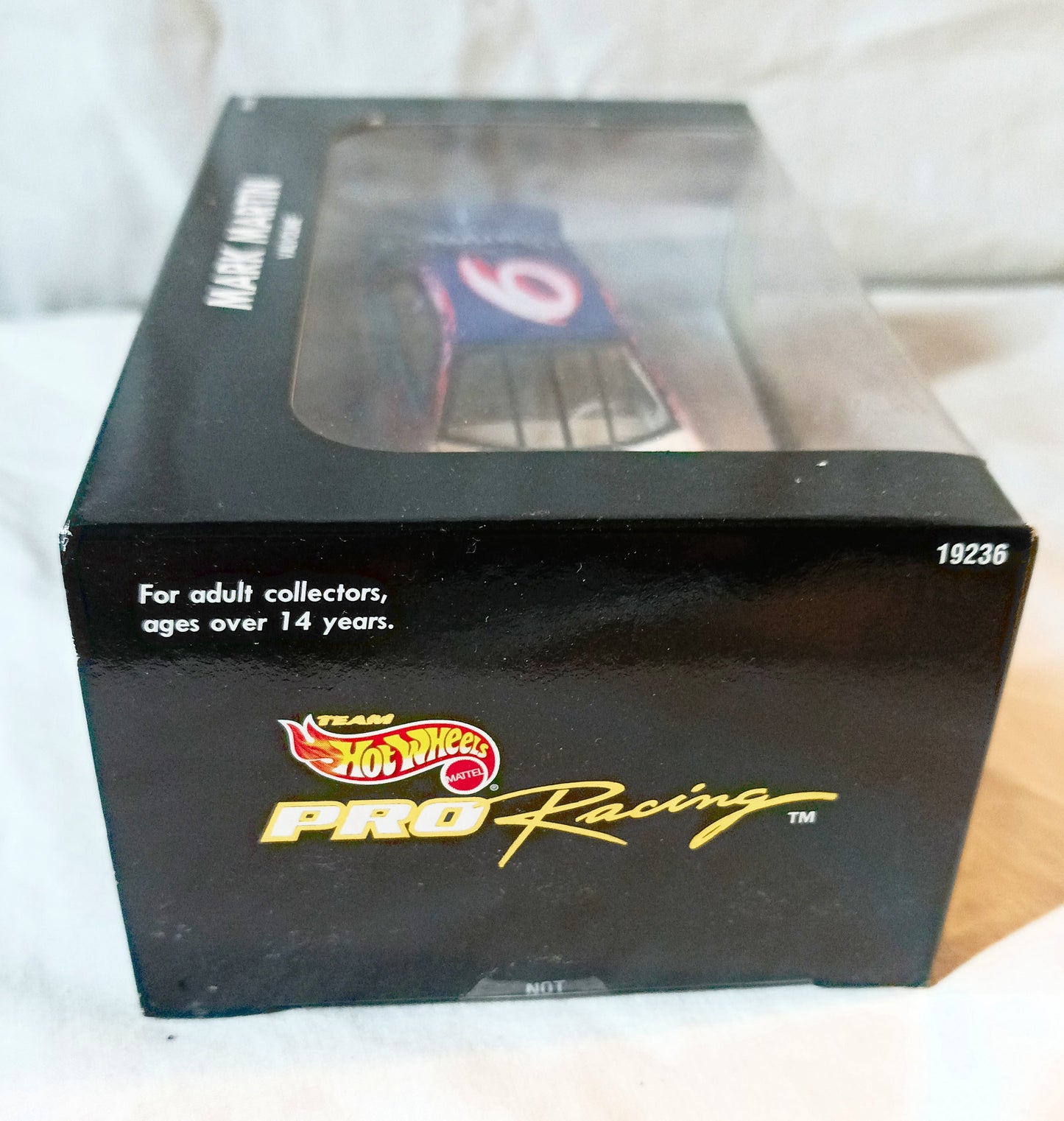 Hot Wheels Pro Racing 1998 Mark Martin #6 Valvoline Ford Taurus 1:43 - TulipStuff