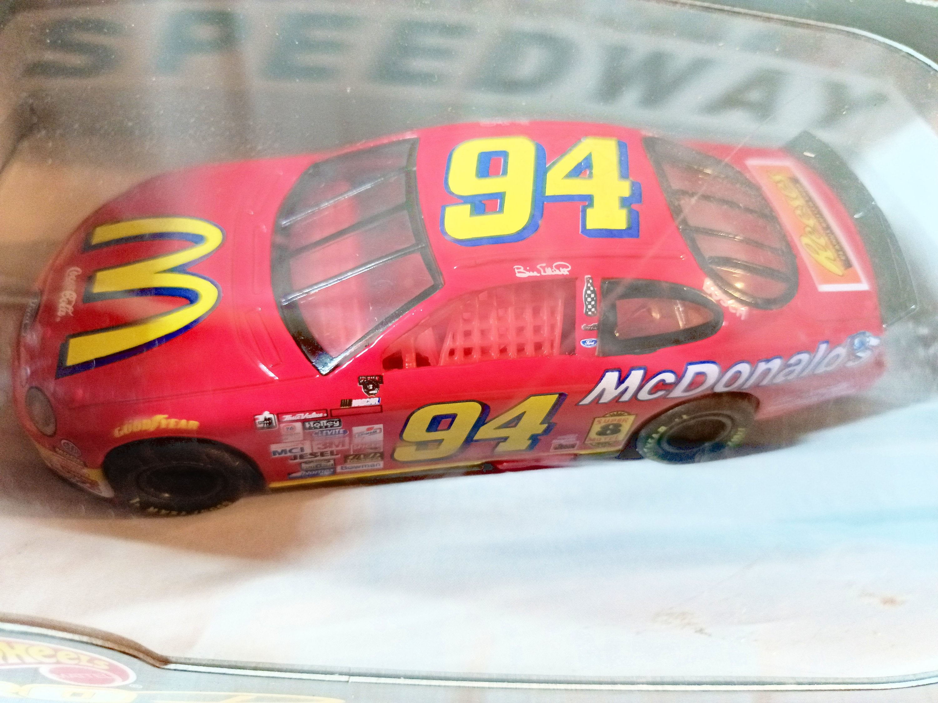 Hot Wheels Pro Racing 1998 Bill Elliott #94 McDonalds Ford Taurus