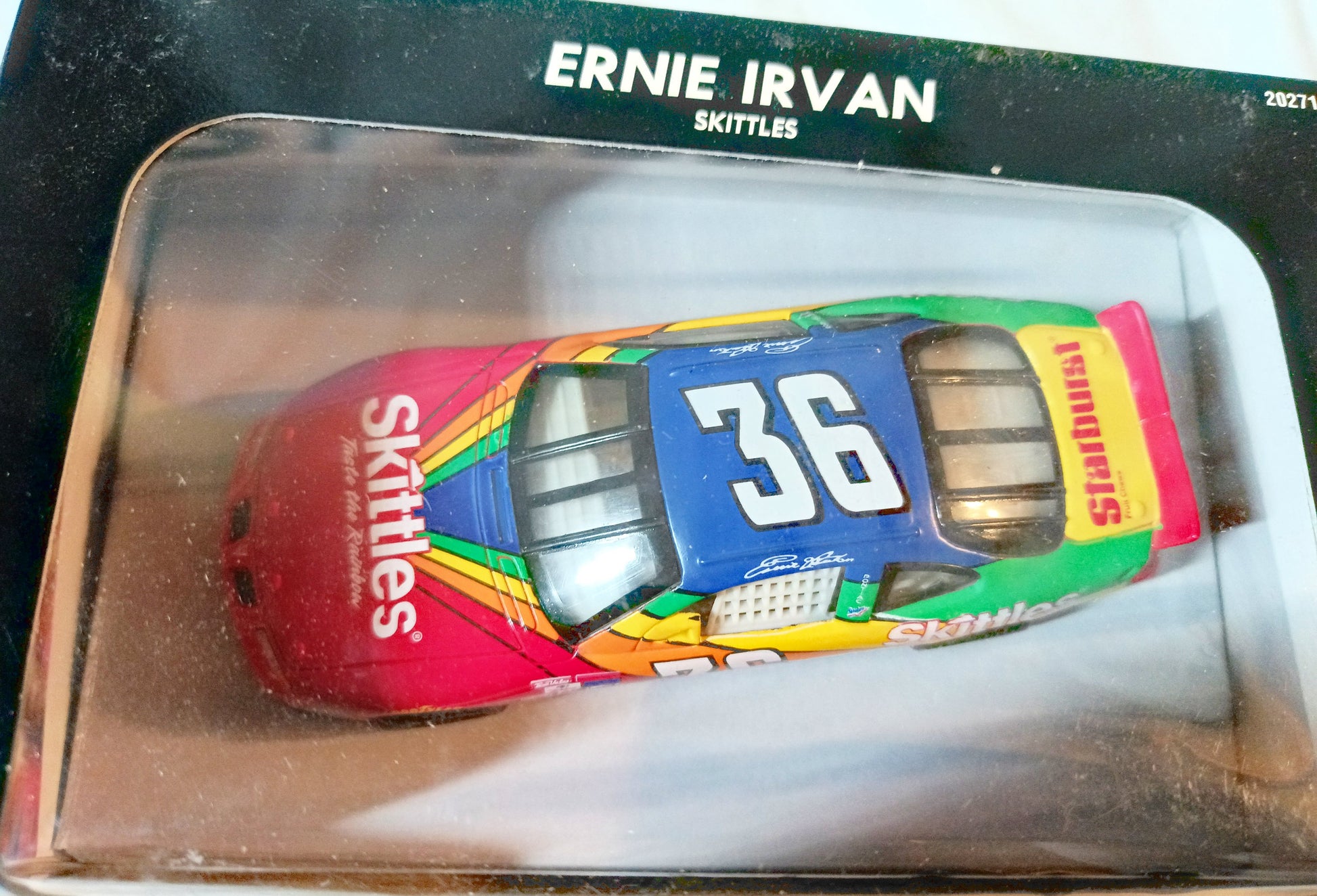 Hot Wheels Pro Racing 1998 Ernie Irvan 36 Skittles Pontiac NASCAR 1:43 - TulipStuff