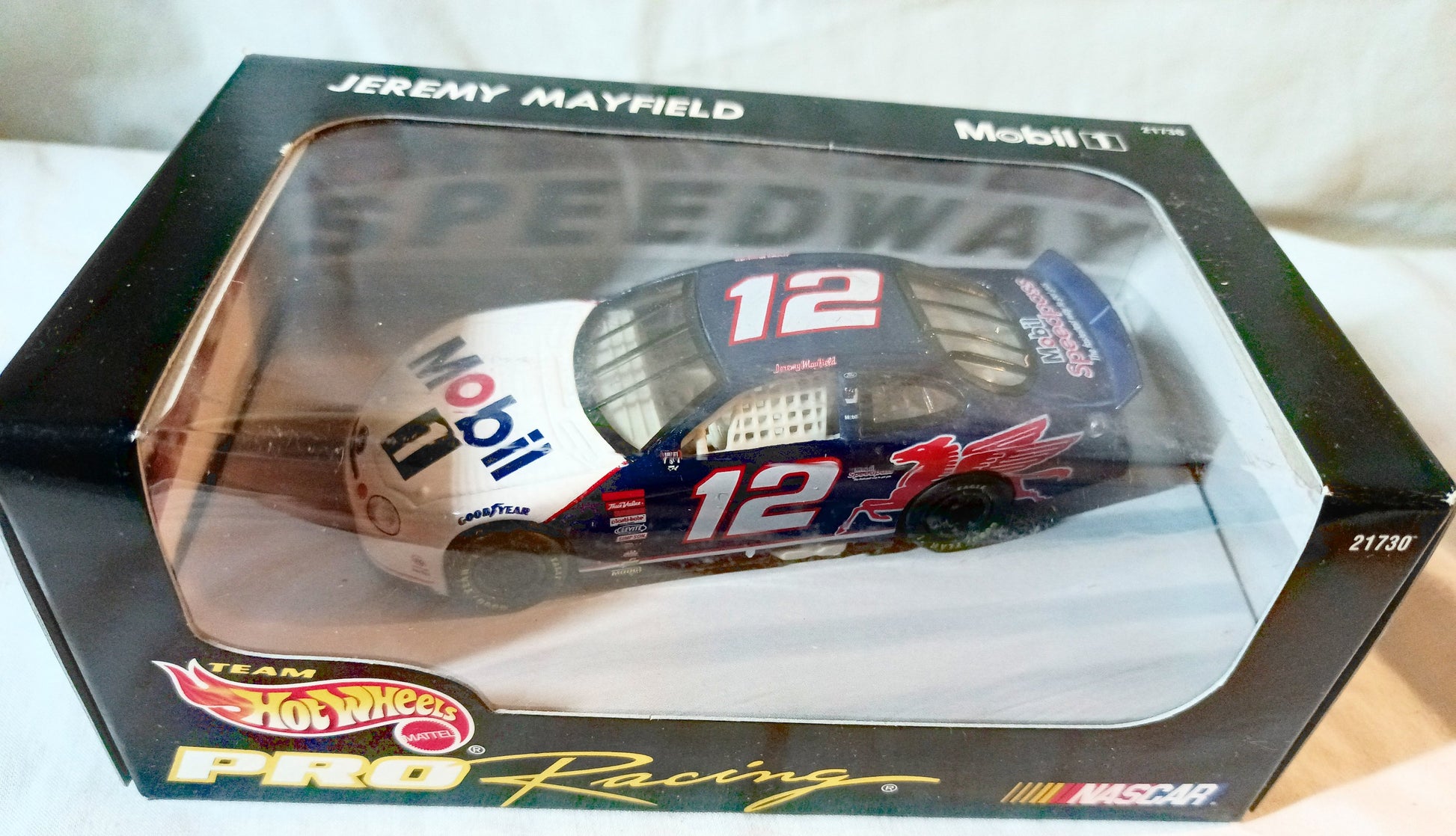 Hot Wheels Pro Racing 1998 Jeremy Mayfield #12 Mobil1 Ford Taurus 1:43 - TulipStuff