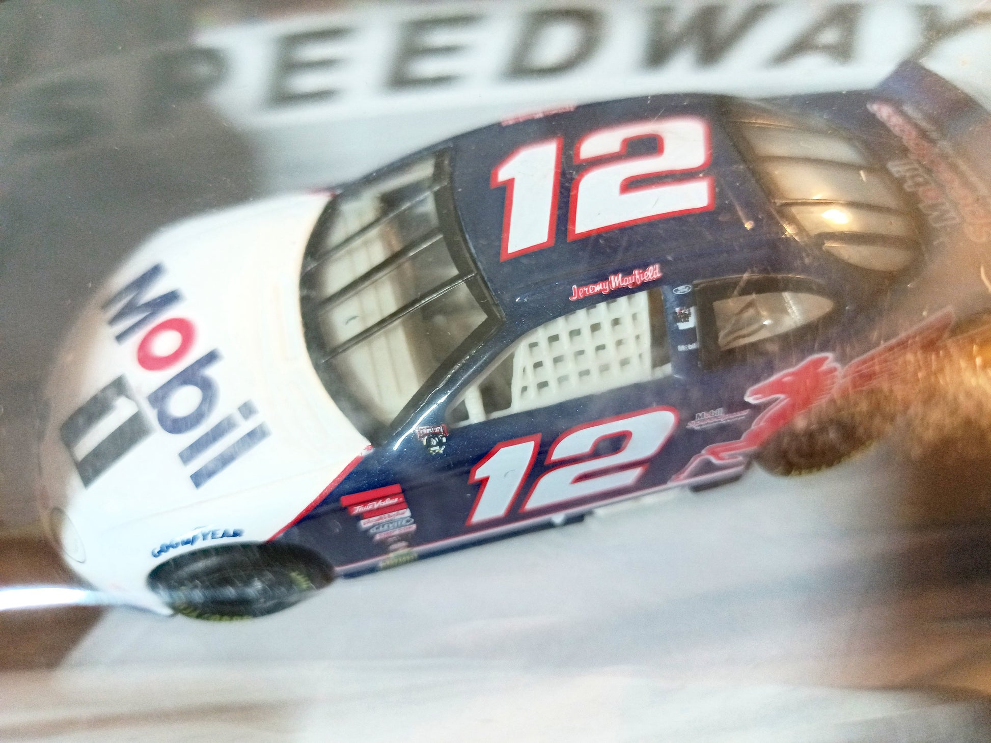 Hot Wheels Pro Racing 1998 Jeremy Mayfield #12 Mobil1 Ford Taurus 1:43 - TulipStuff