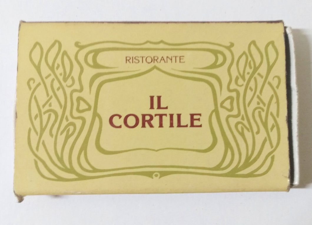 Il Cortile Ristorante Mulberry St Little Italy New York City Matchbox 1990's - TulipStuff