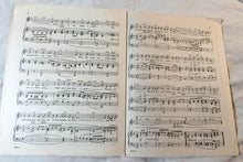 Load image into Gallery viewer, I&#39;m Gonna Love That Guy Like He&#39;s Never Been Loved Before 1945 Sheet Music - TulipStuff
