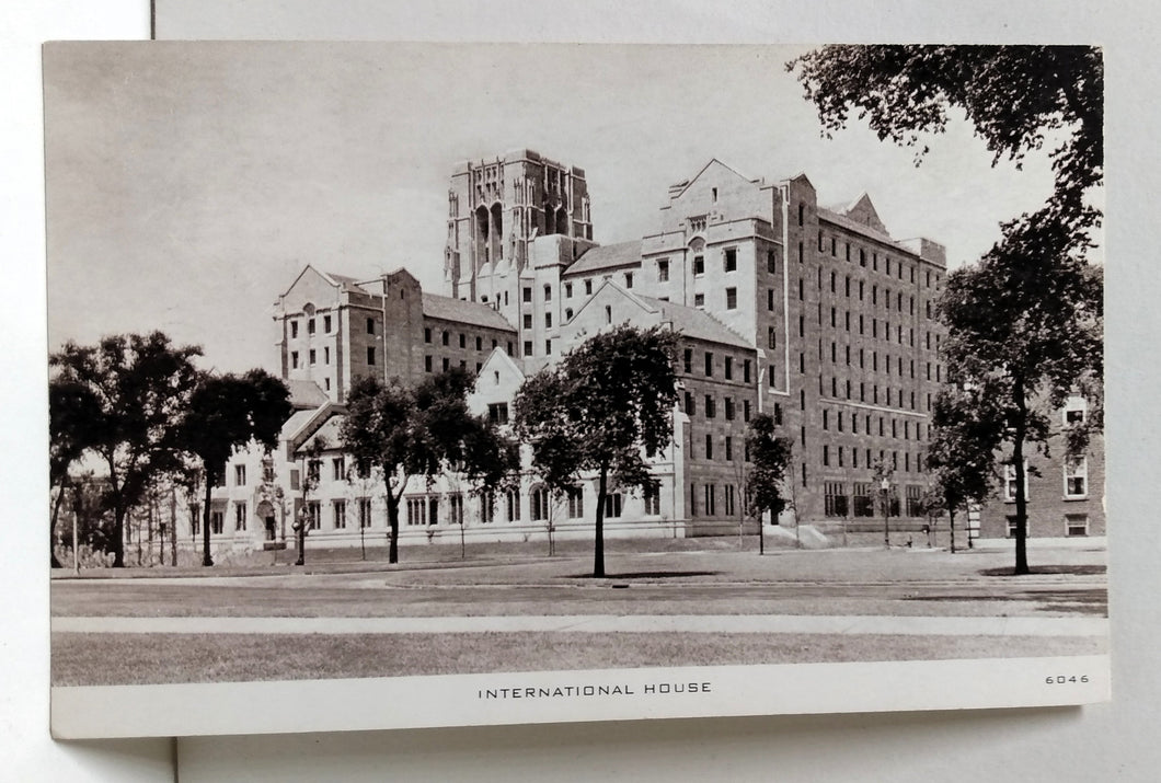 International House University of Chicago 1930's Postcard - TulipStuff