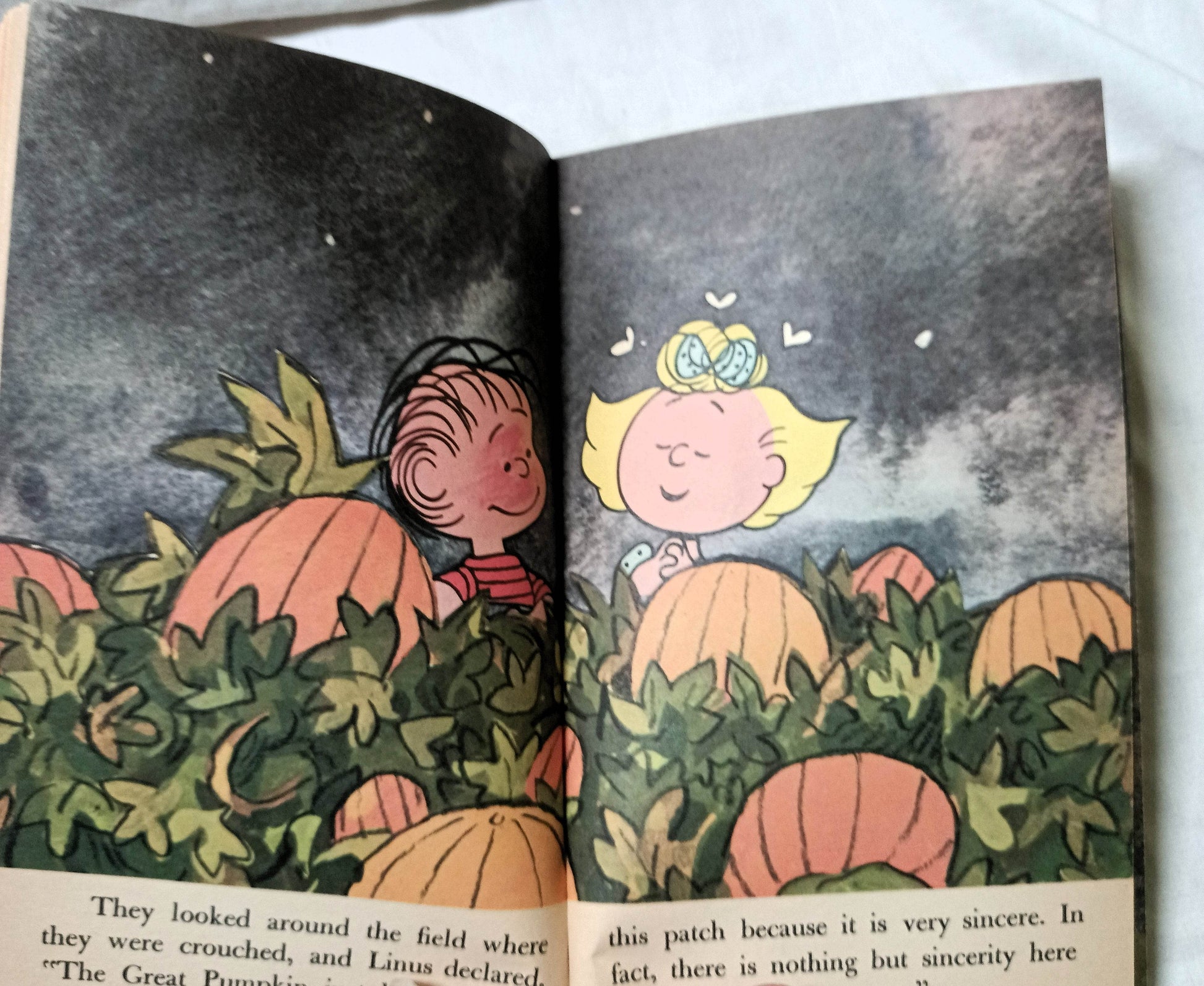 It's The Great Pumpkin Charlie Brown Peanuts First Printing 1968 - TulipStuff