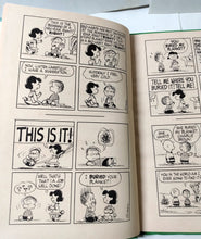 Load image into Gallery viewer, It&#39;s A Dog&#39;s Life Charlie Brown Peanuts Charles M Schulz Hardcover 1962 - TulipStuff
