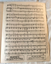 Load image into Gallery viewer, Oh Why Oh Why Did I Ever Leave Wyoming Jerry Colonna Sheet Music 1946 - TulipStuff
