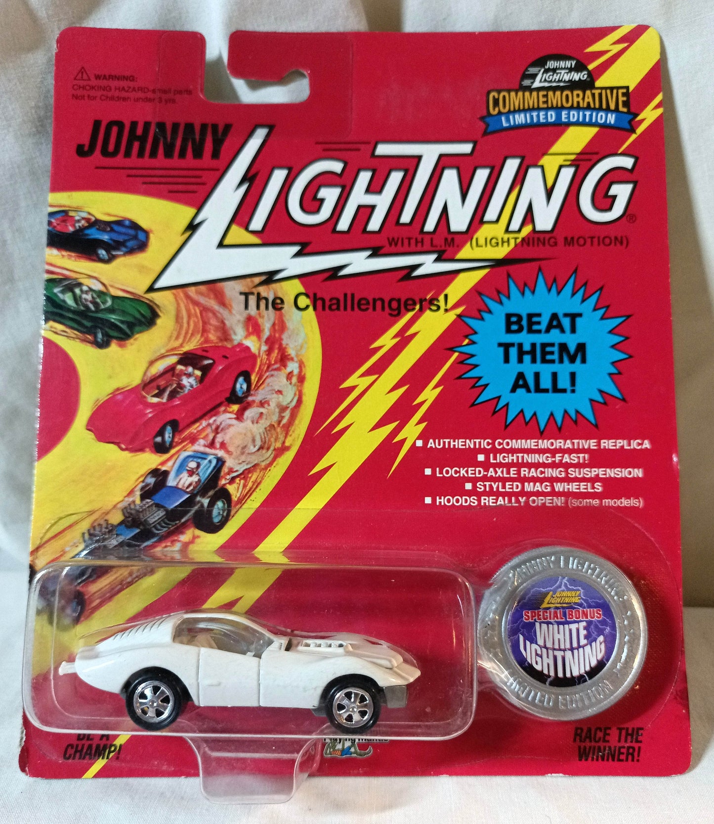 Johnny Lightning Commemorative Custom Mako Shark White Lightning 1995 - TulipStuff