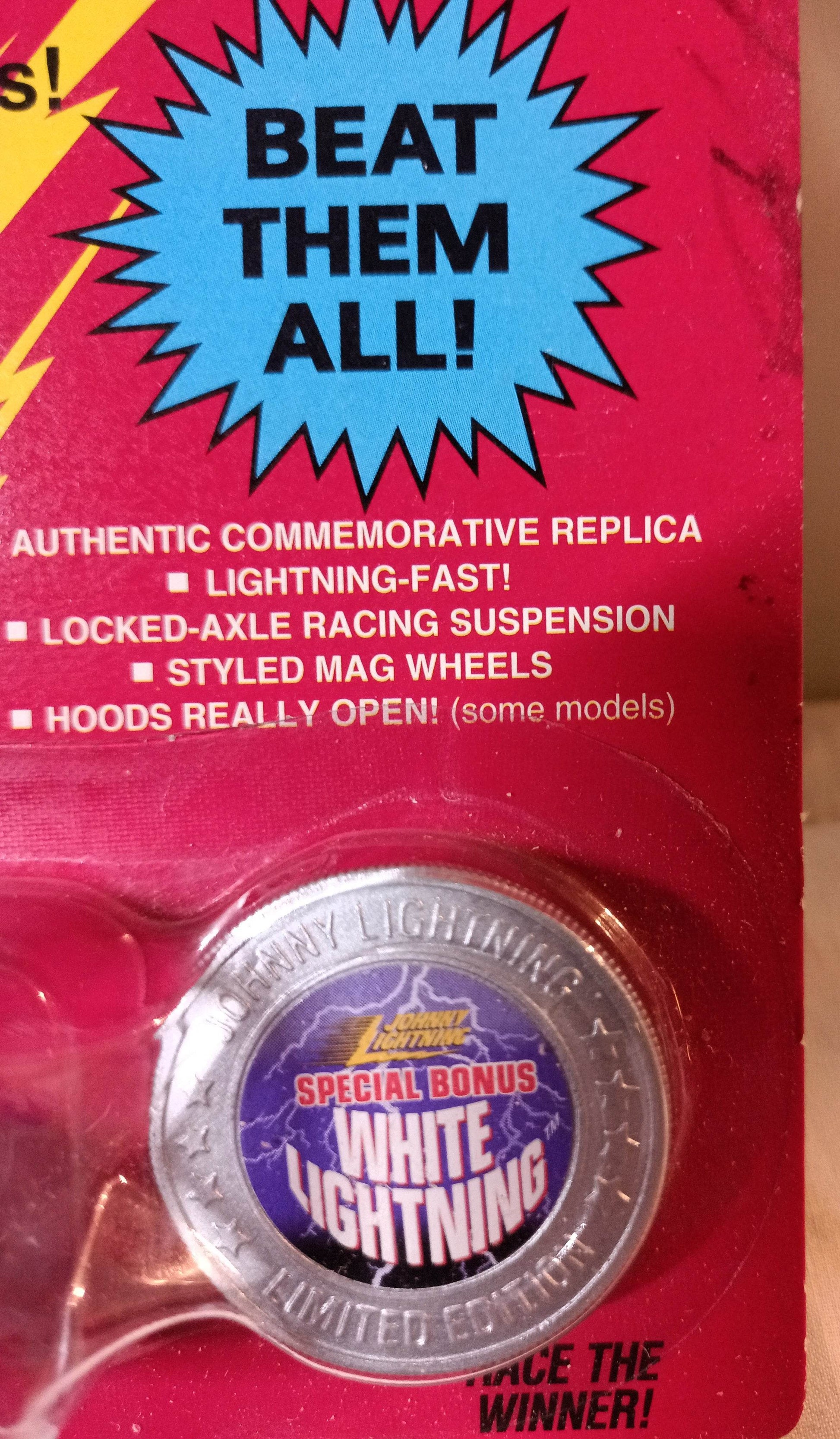 Johnny Lightning Commemorative Custom Mustang White Lightning 1995 - TulipStuff